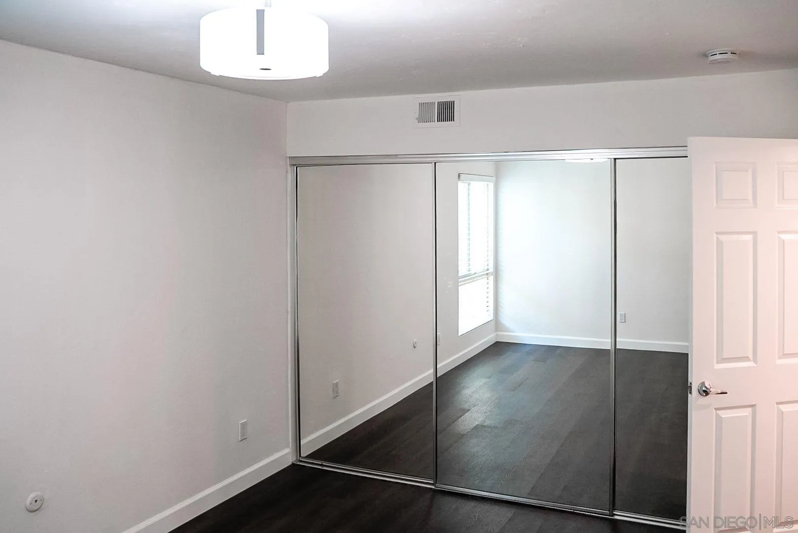 1615 Hotel Circle S Unit D102