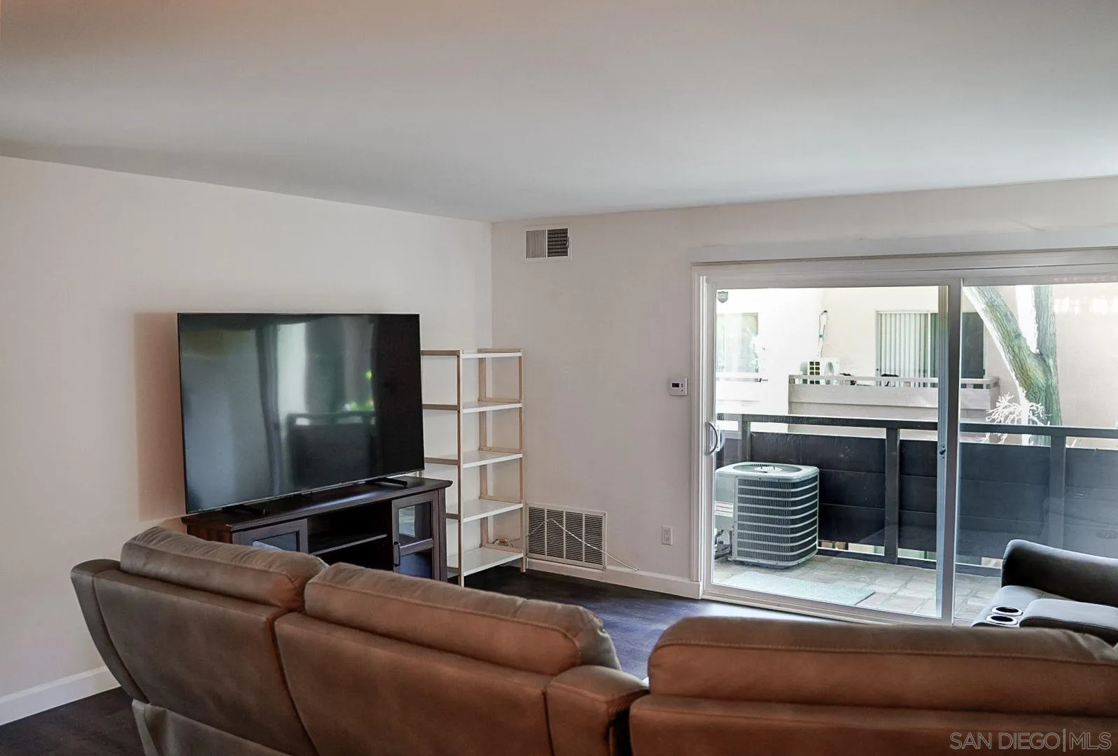 1615 Hotel Circle S Unit D102