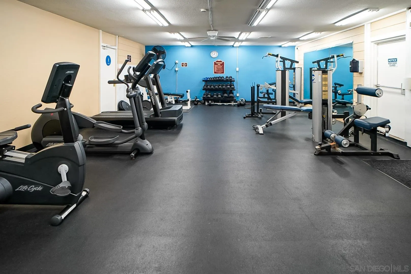 1615 Hotel Circle S Unit D208