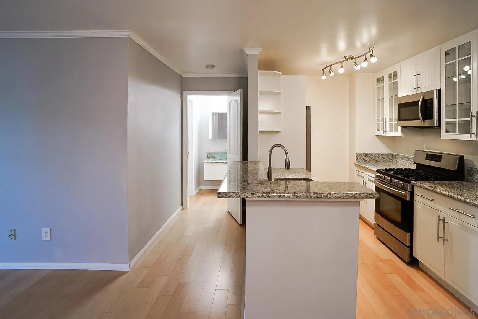 1615 Hotel Circle S Unit D208