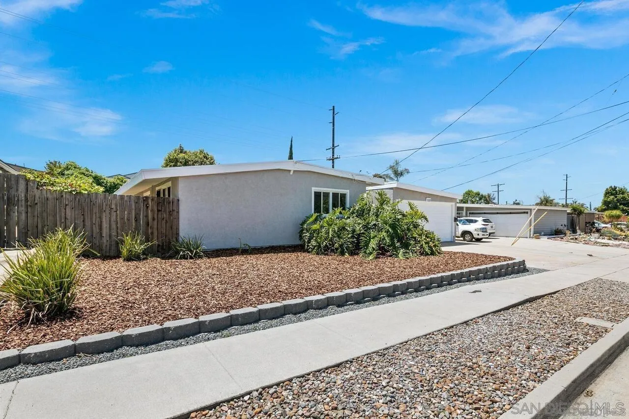 8569 Blue Lake Dr