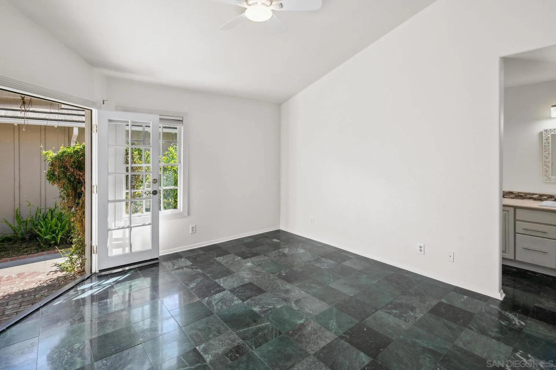 1217 Pearlbush Ct