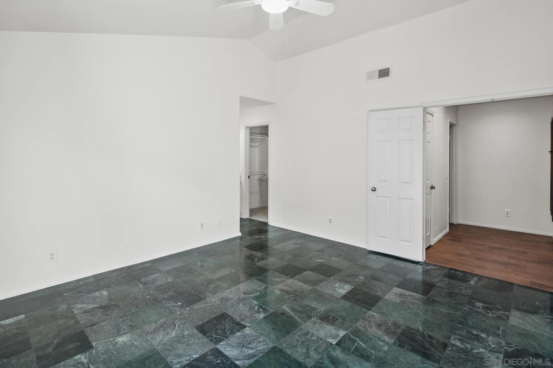 1217 Pearlbush Ct