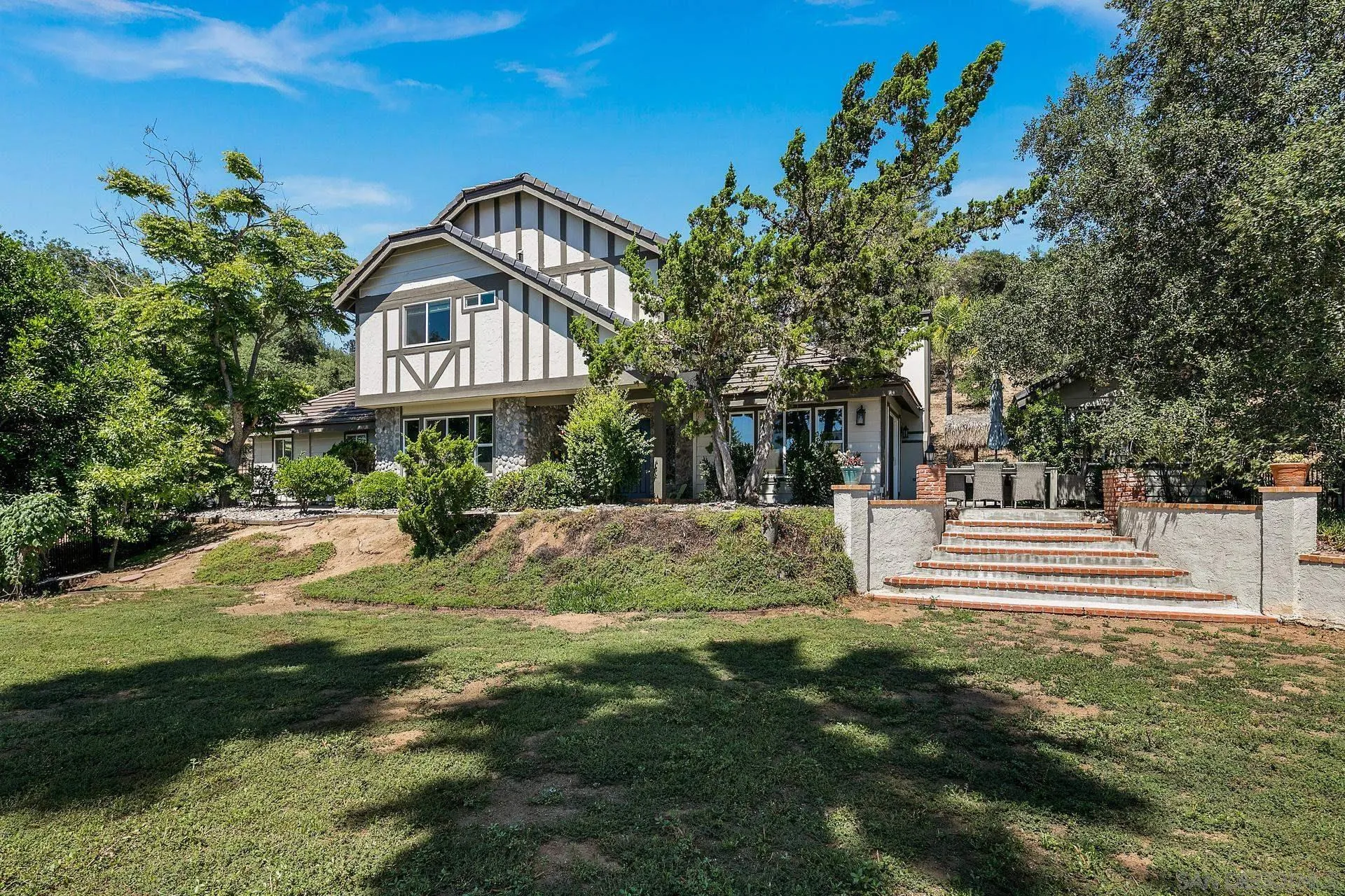 2759 Secret Lake Ln