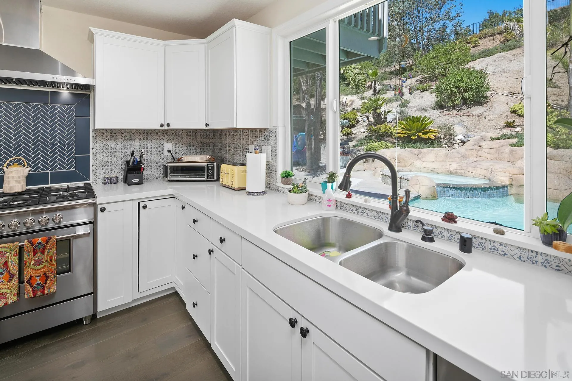 2759 Secret Lake Ln