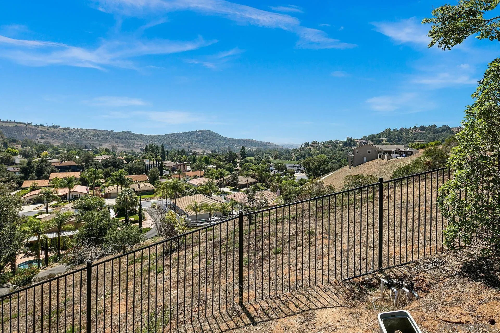 2759 Secret Lake Ln