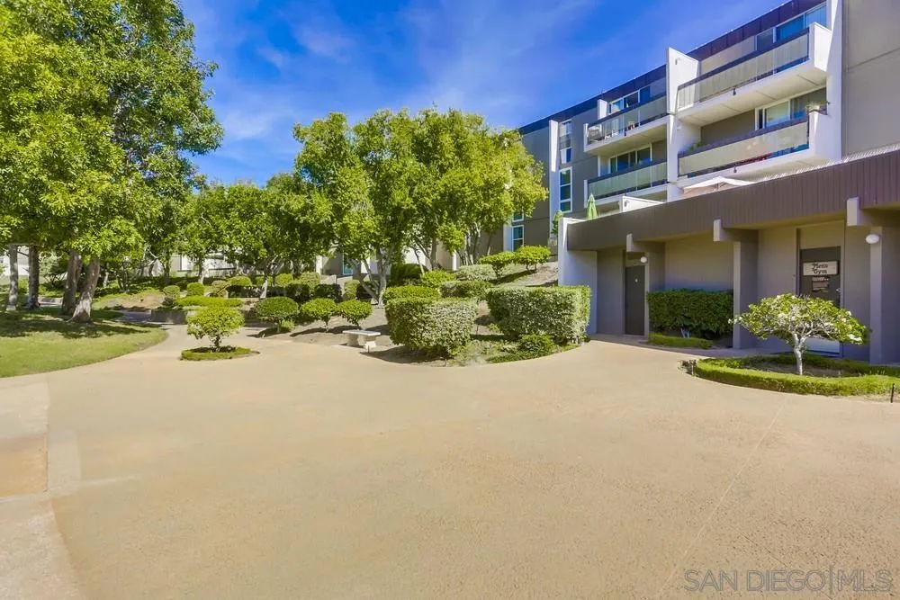 3050 Rue Dorleans Unit 317