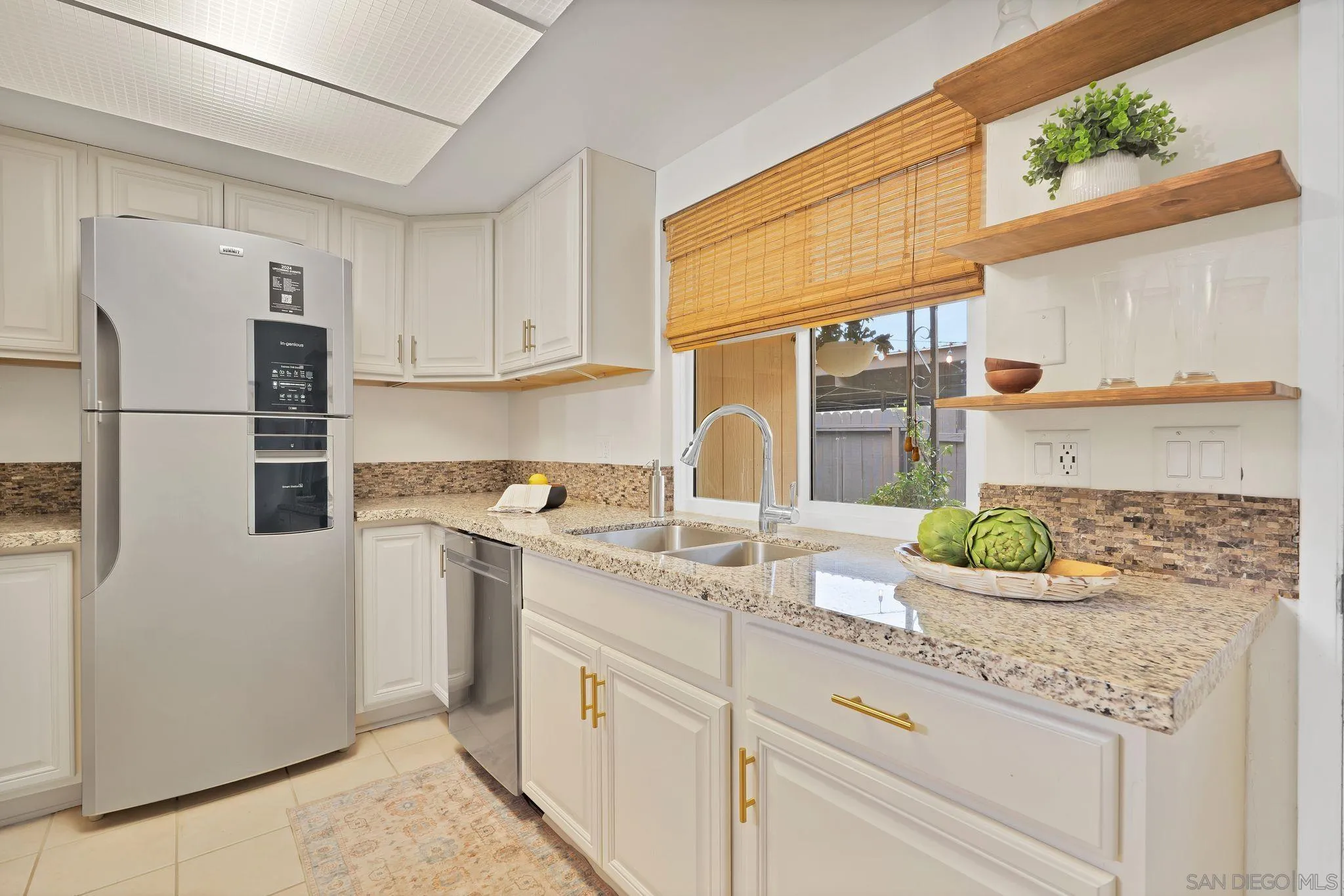 901 N Fig St. E Unit E