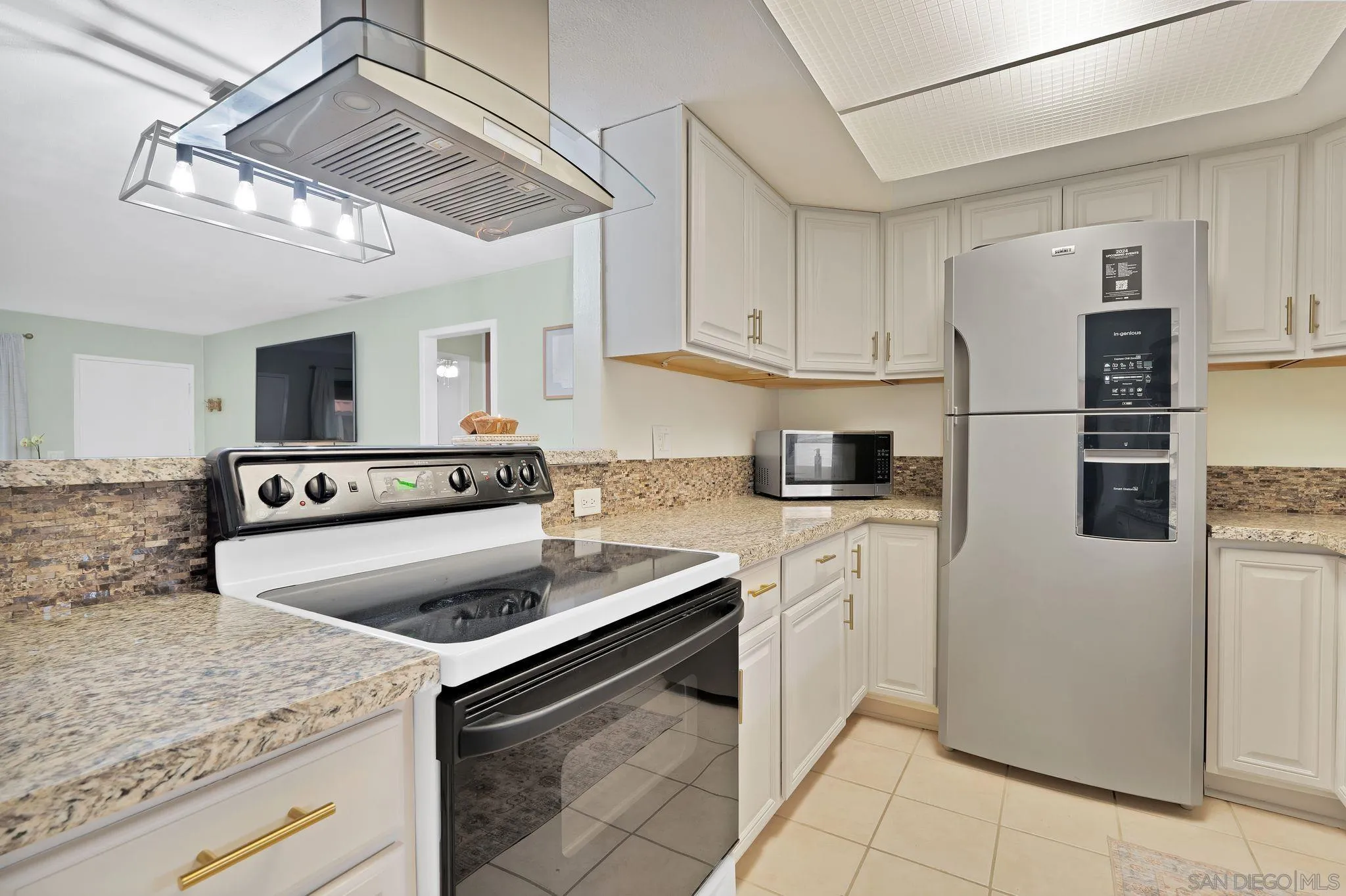901 N Fig St. E Unit E