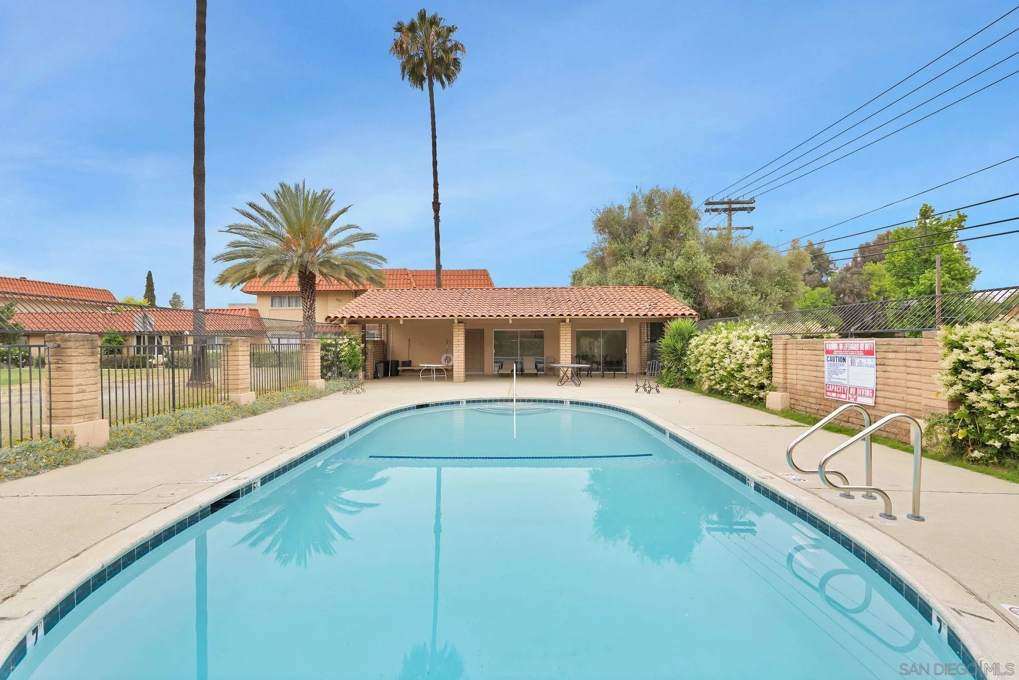 901 N Fig St. E Unit E