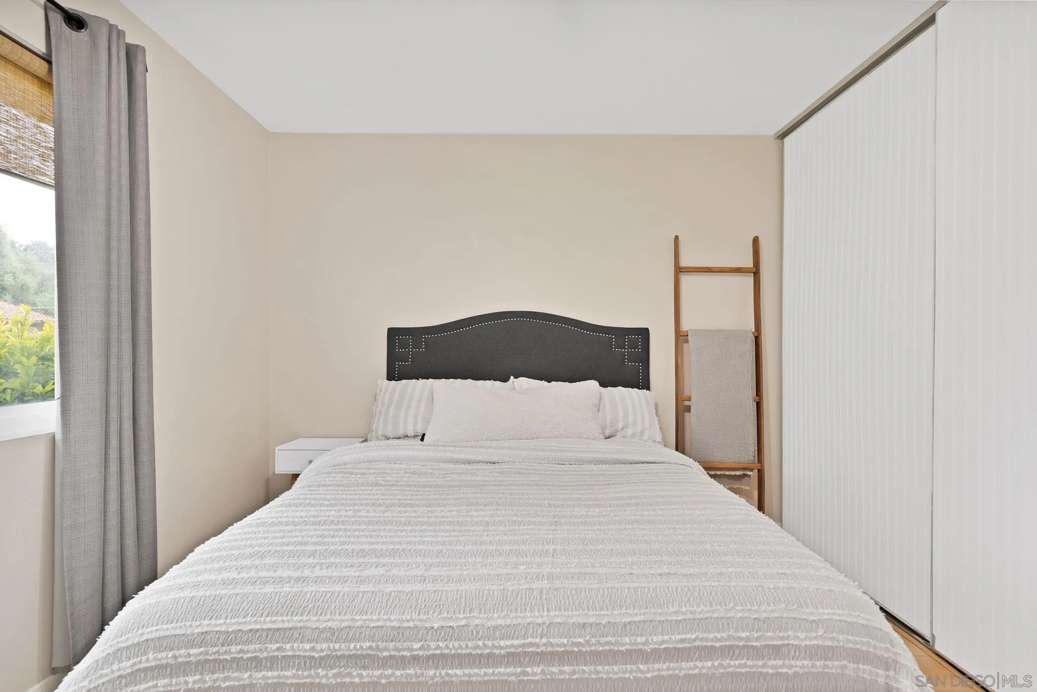 901 N Fig St. E Unit E