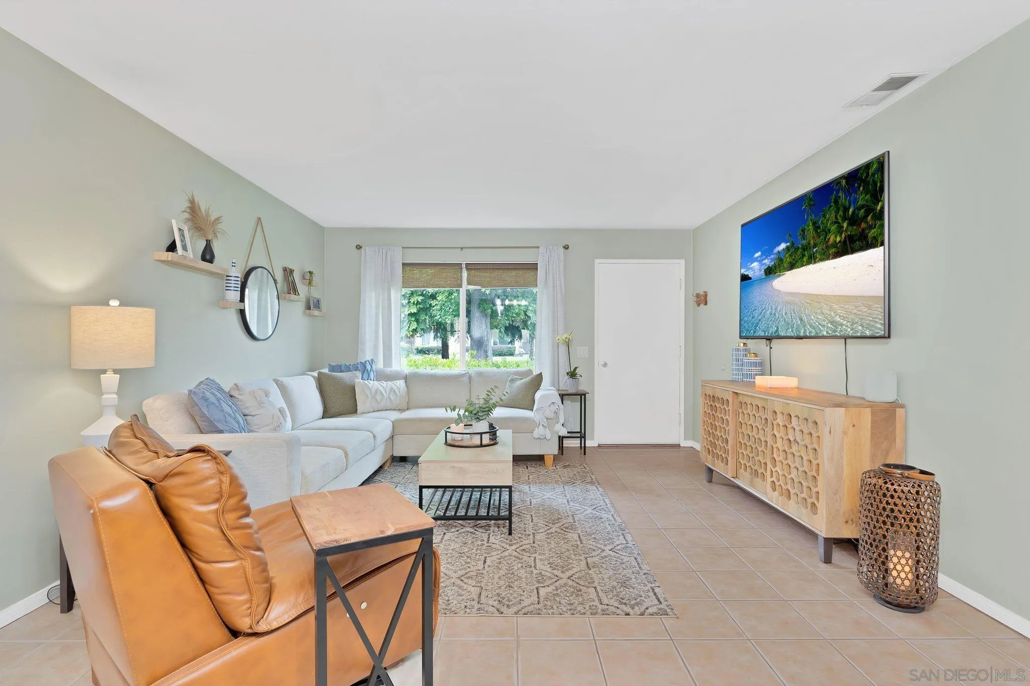 901 N Fig St. E Unit E