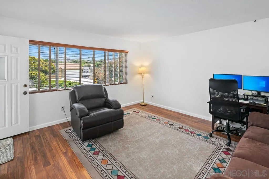 2128 El Prado Ave