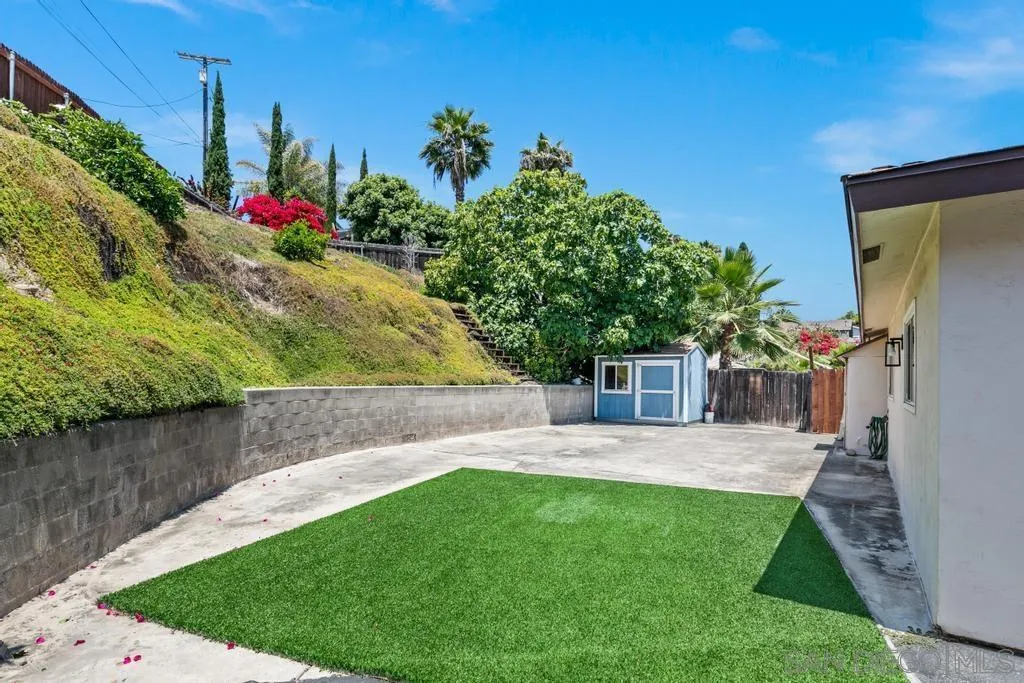 2128 El Prado Ave