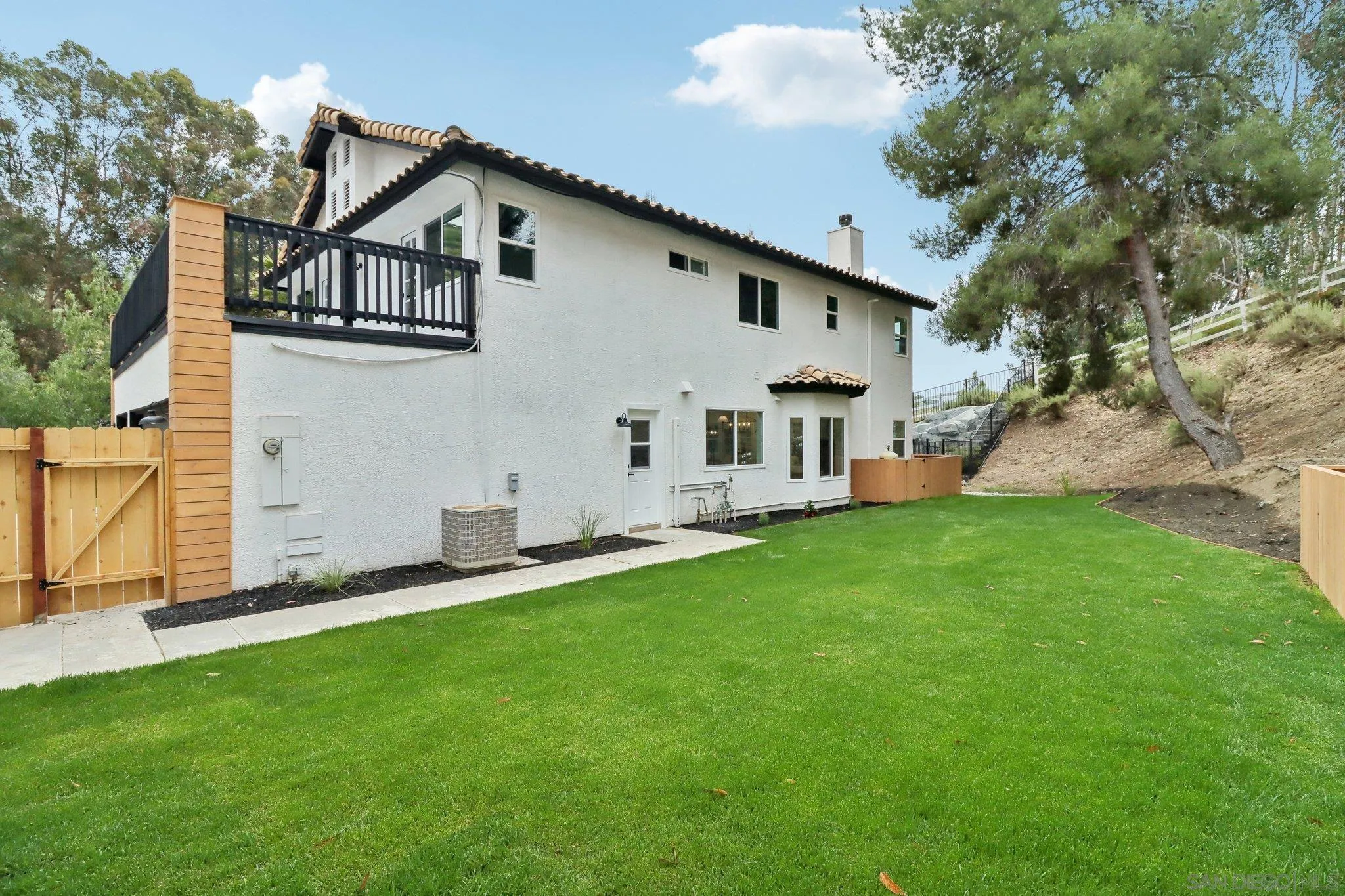 25984 Kaywood Way
