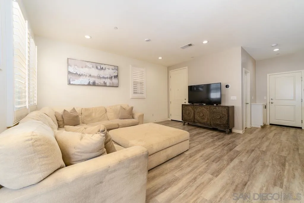 4188 Camino Campana