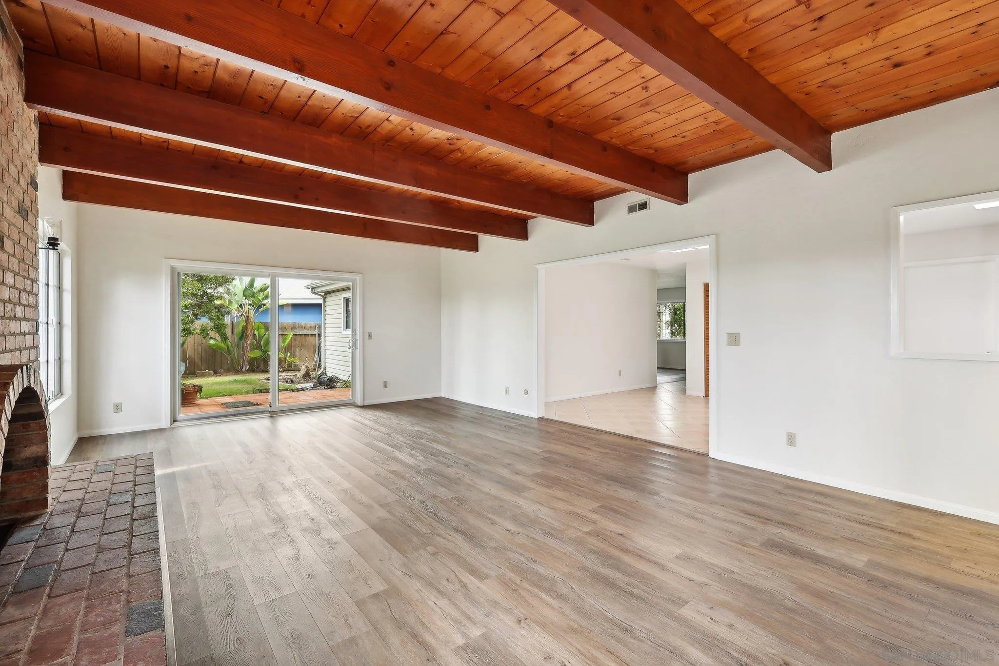 6853 Lanewood Ct