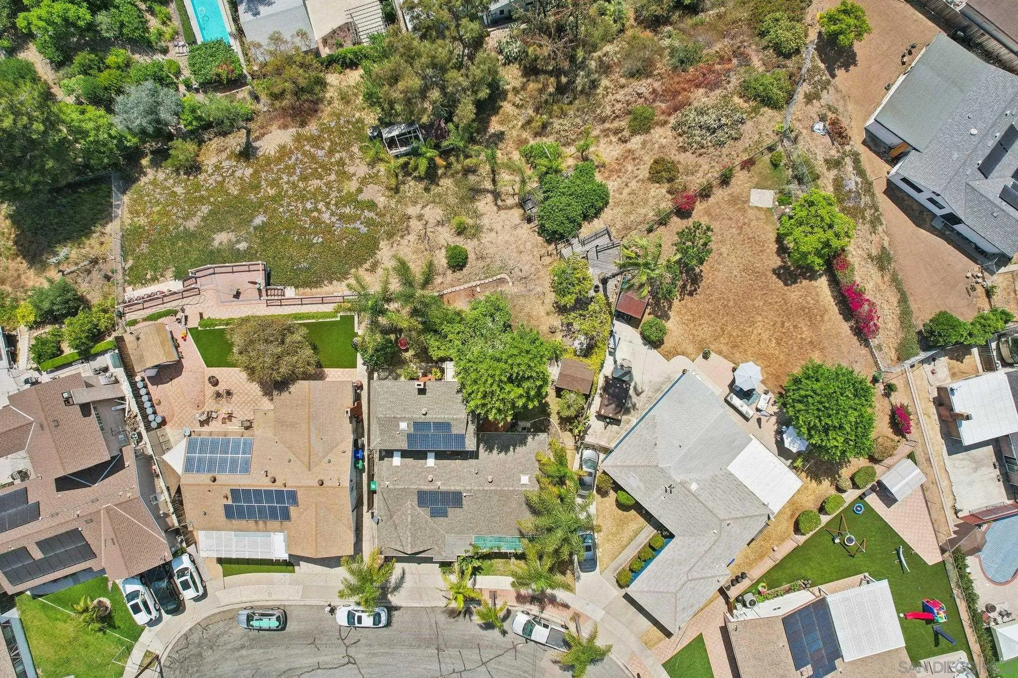 6853 Lanewood Ct