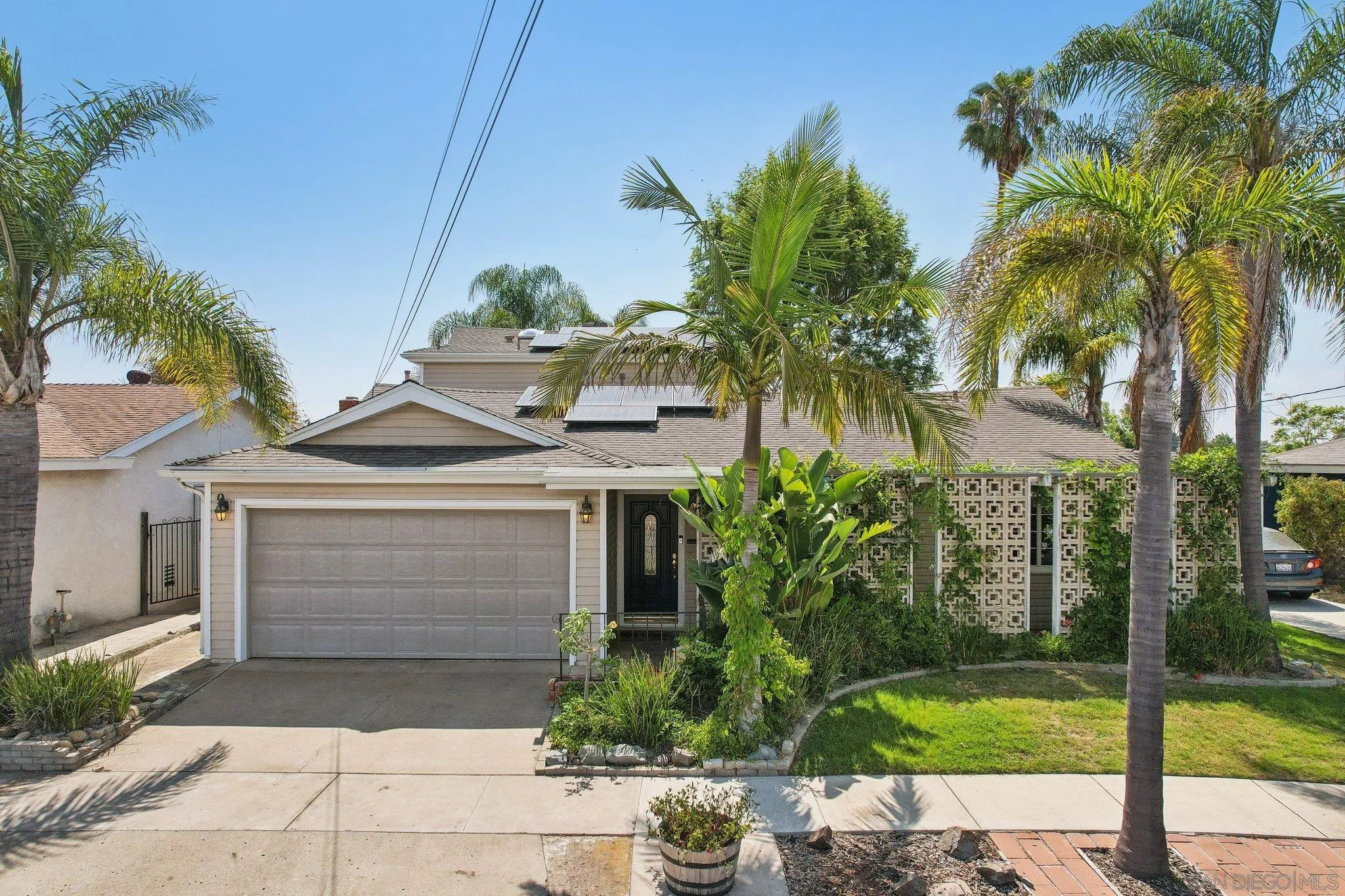 6853 Lanewood Ct