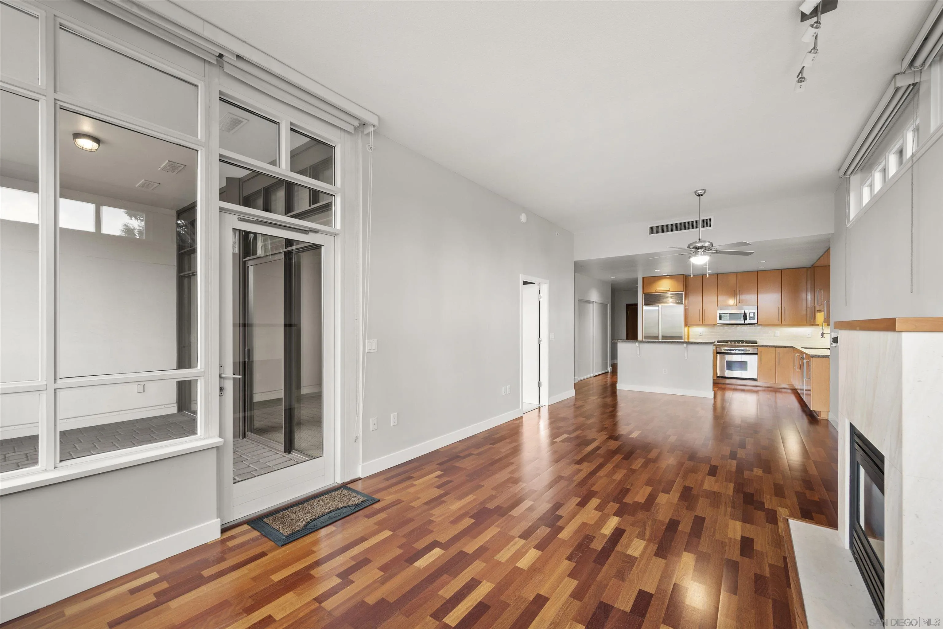 700 W Harbor Dr Unit #103