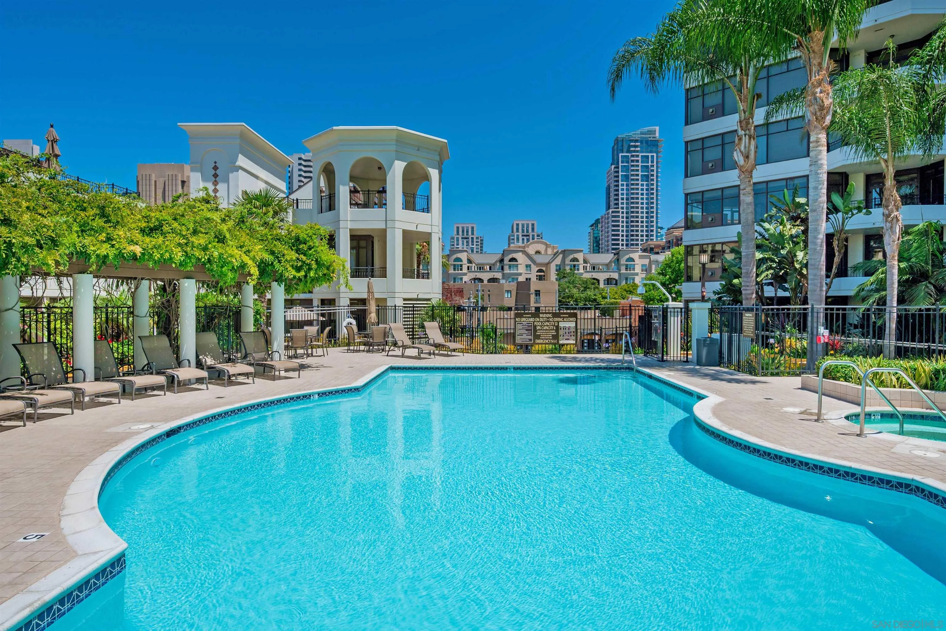 700 W Harbor Dr Unit #103
