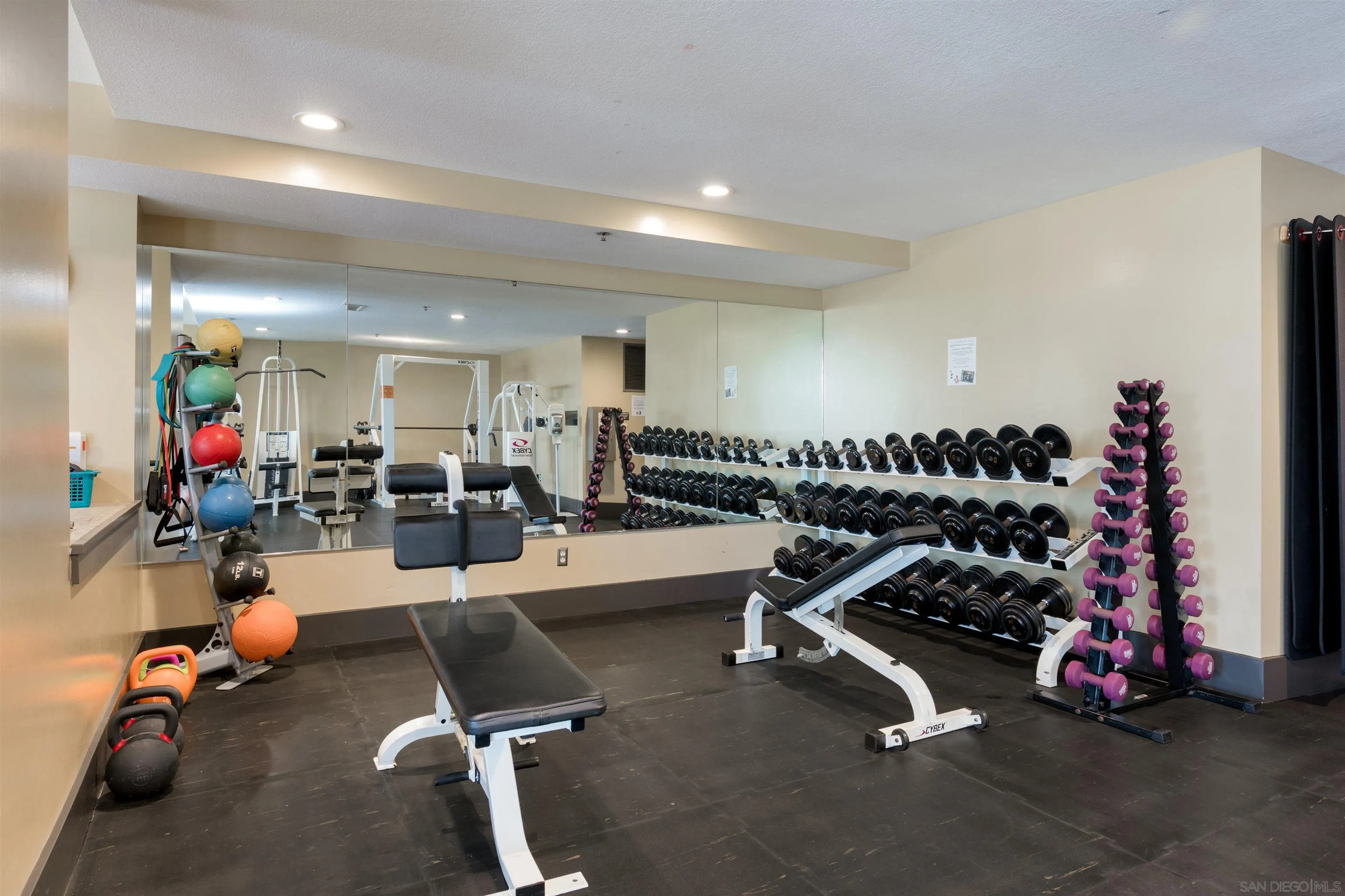 700 W Harbor Dr Unit #103