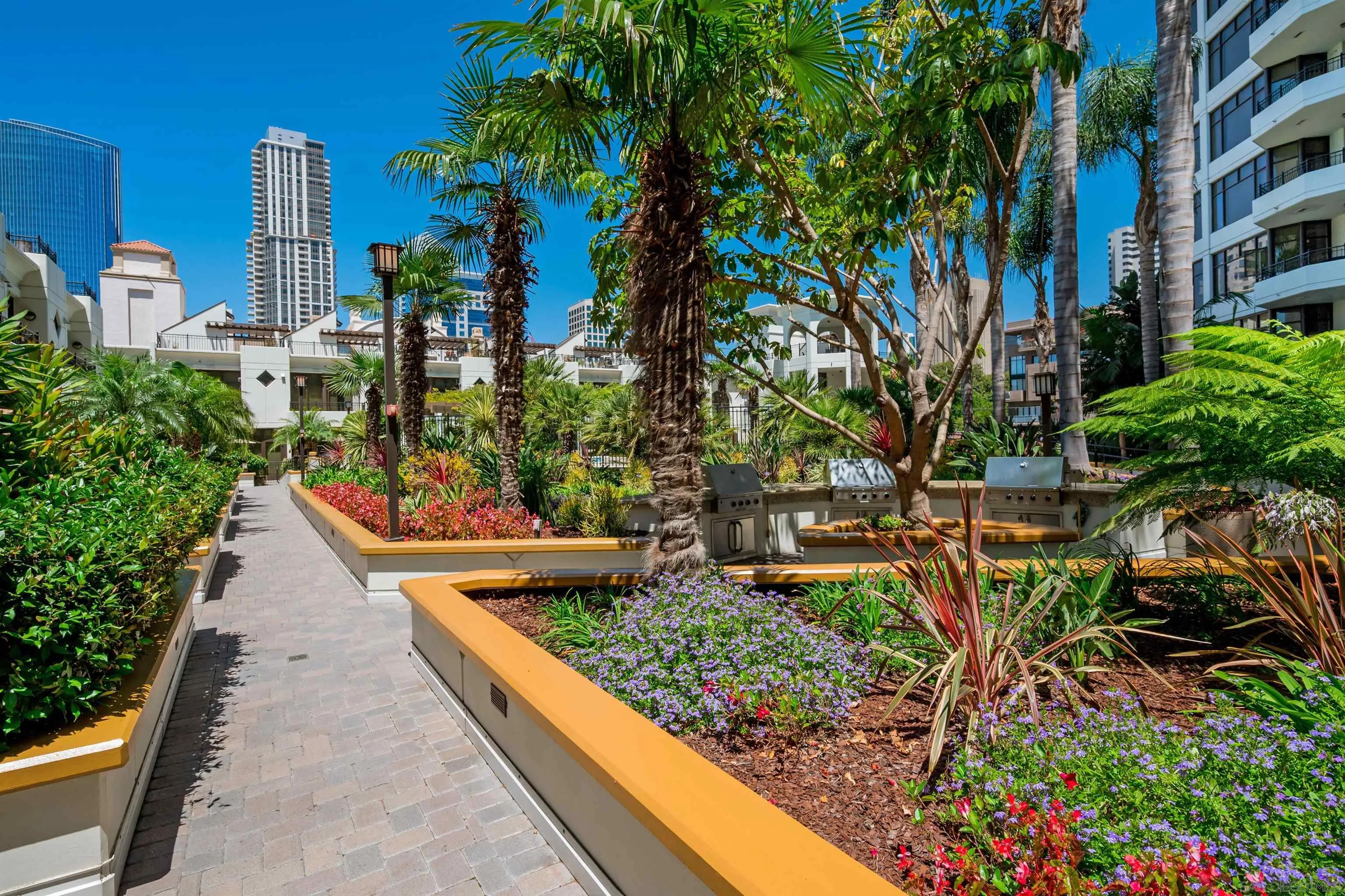 700 W Harbor Dr Unit #103