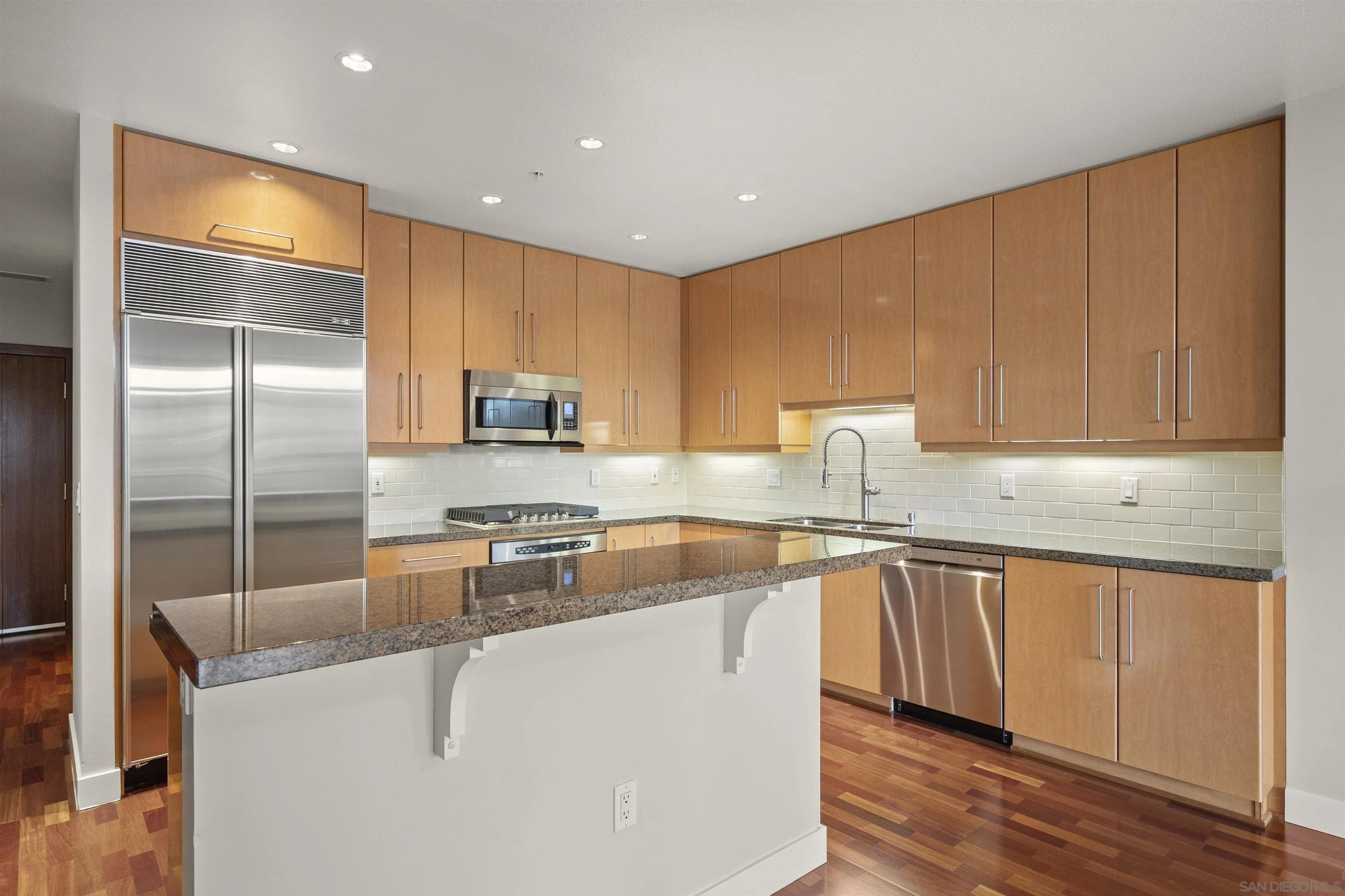 700 W Harbor Dr Unit #103
