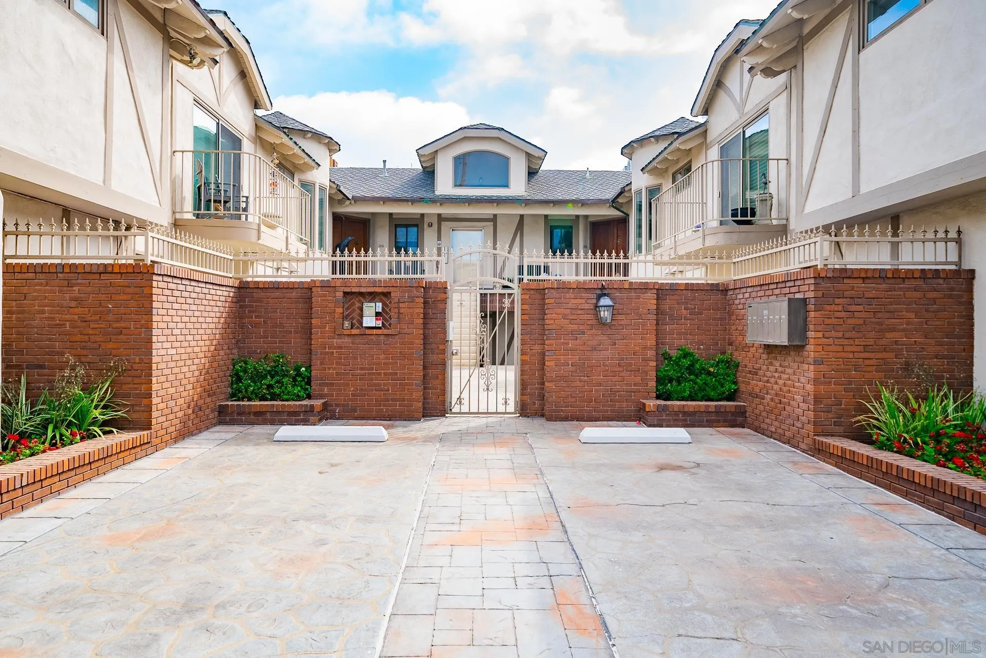2901 Ocean St Unit 1n