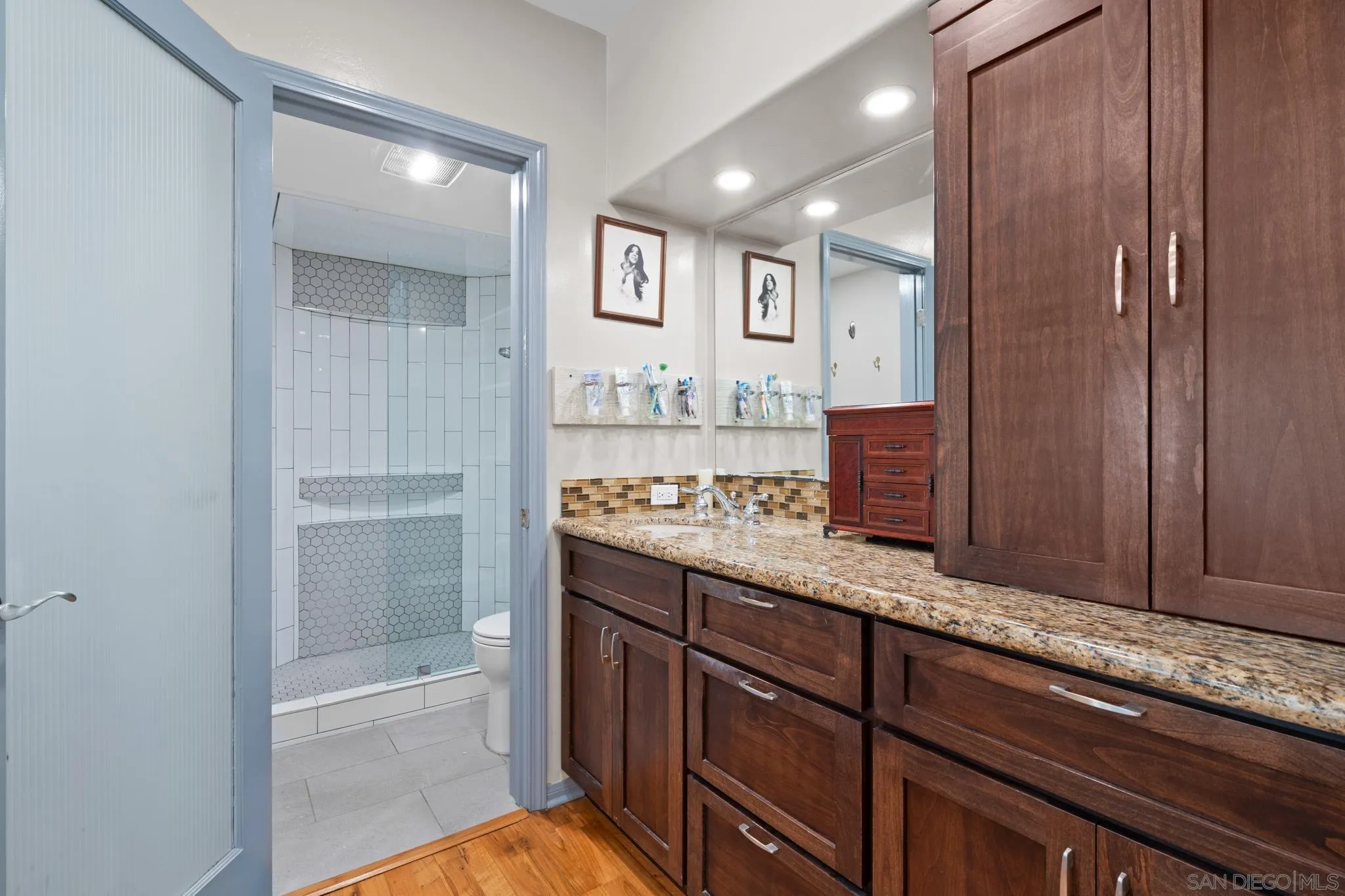 3560 1st Avenue Unit 2