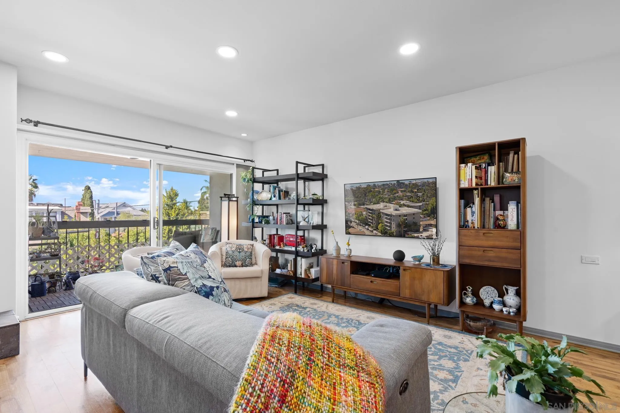 3560 1st Avenue Unit 2