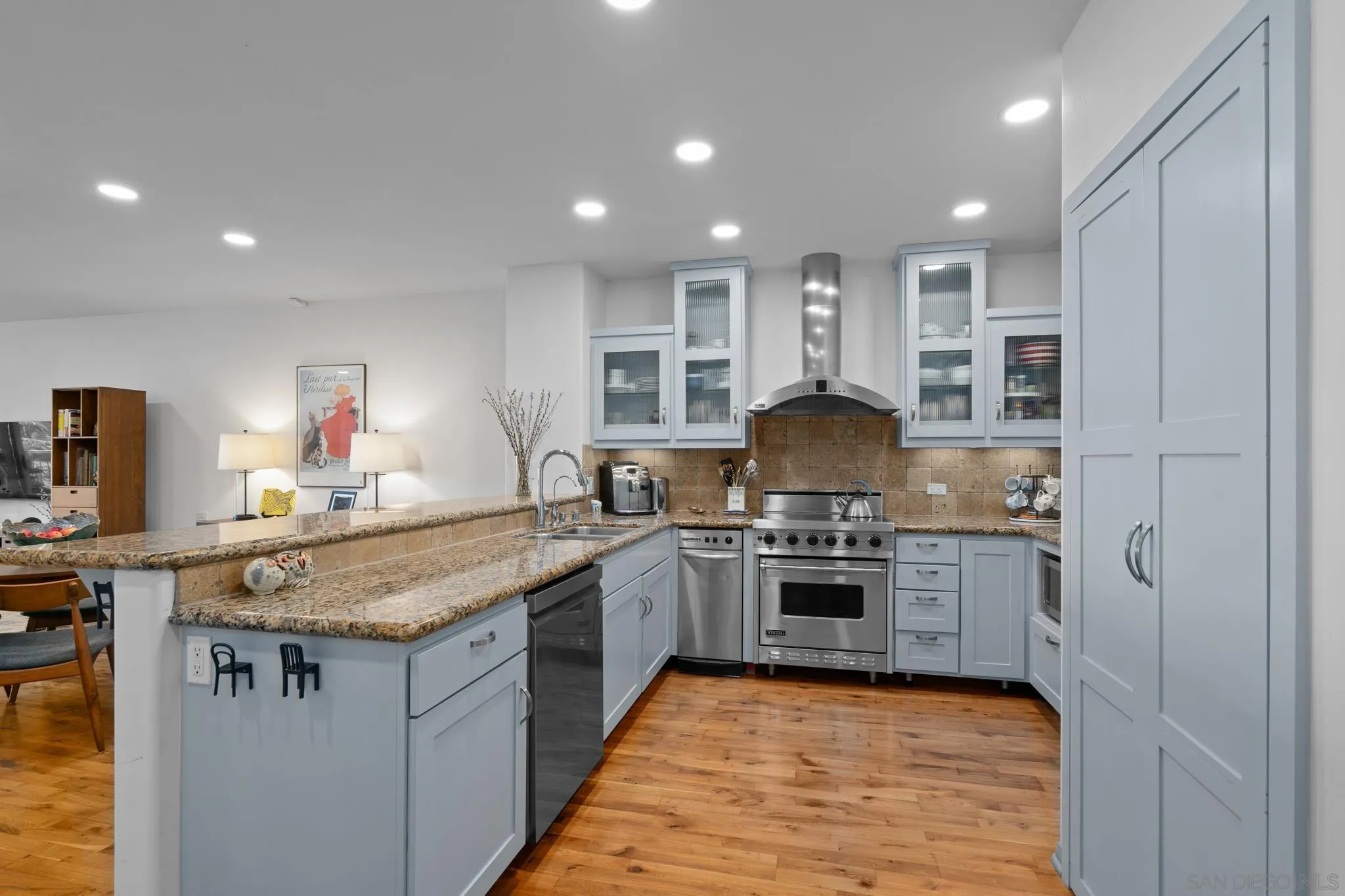 3560 1st Avenue Unit 2