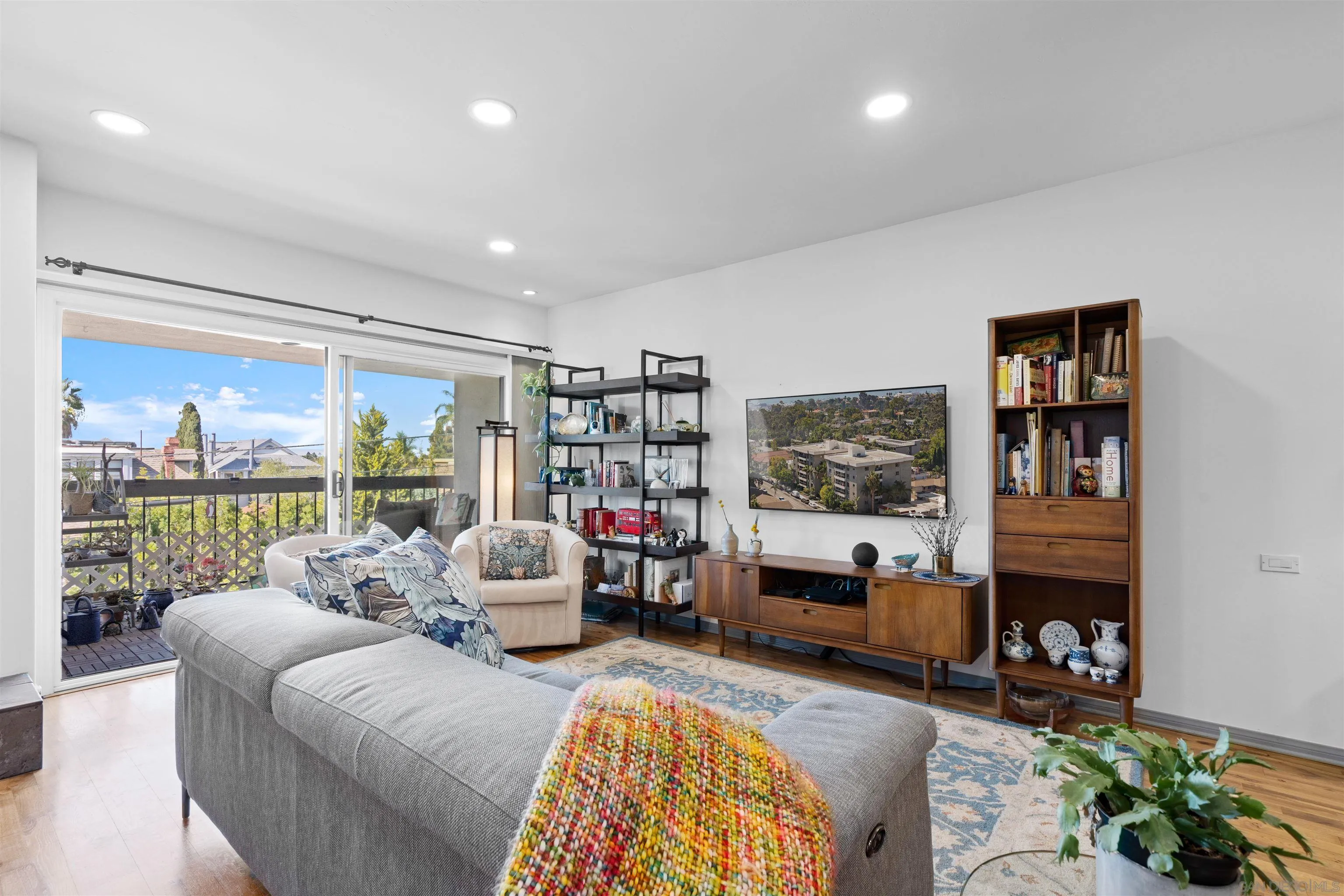3560 1st Avenue Unit 2