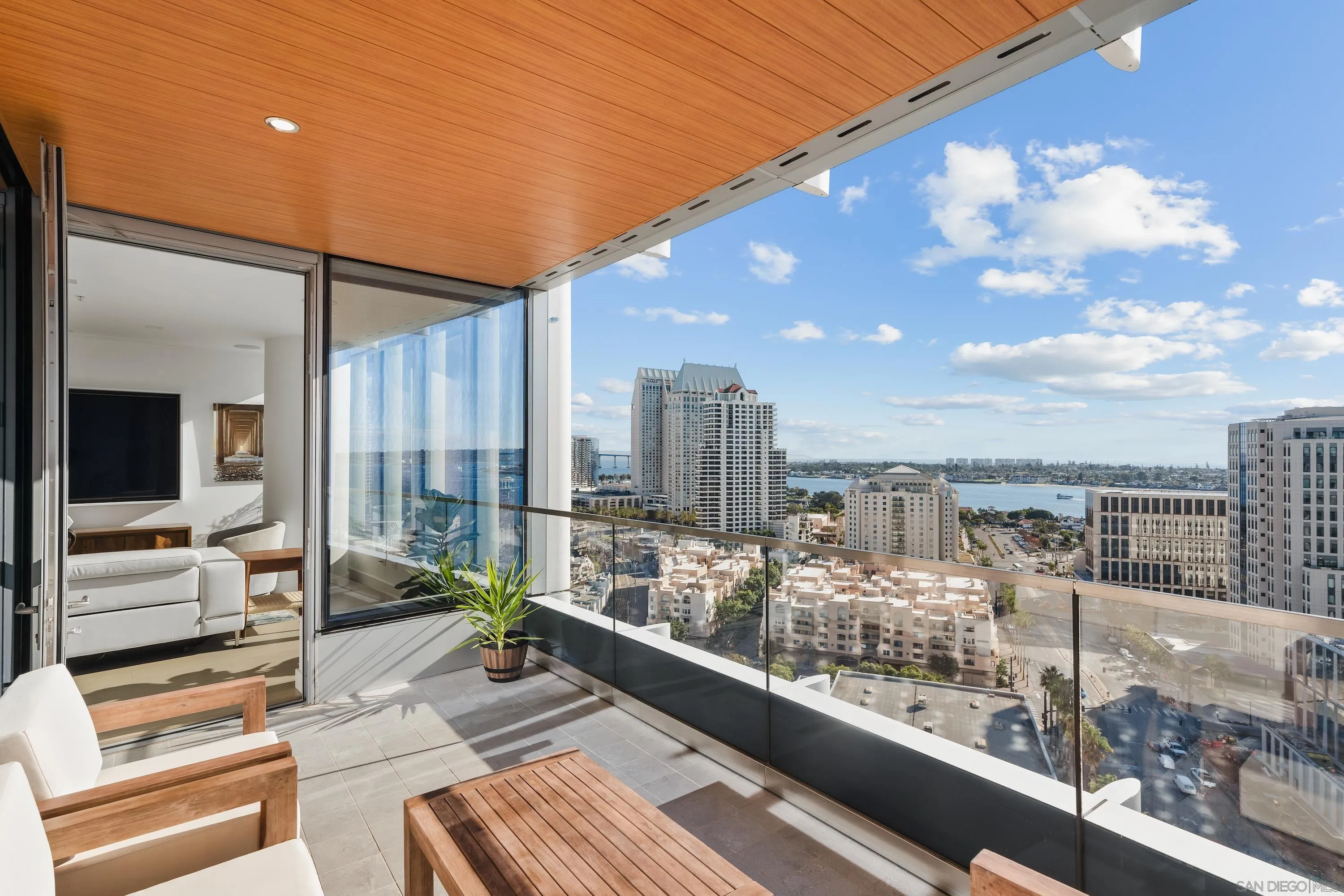 888 W E Street Unit 2203