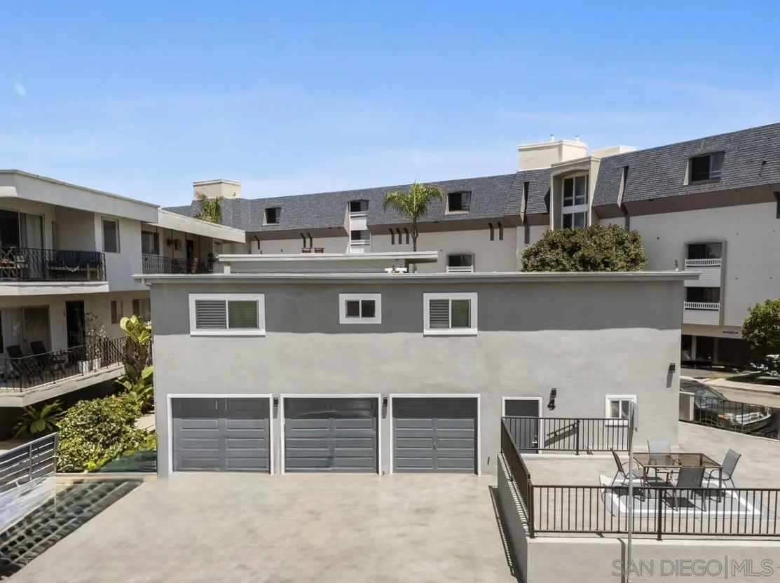 3980 Crown Point Drive