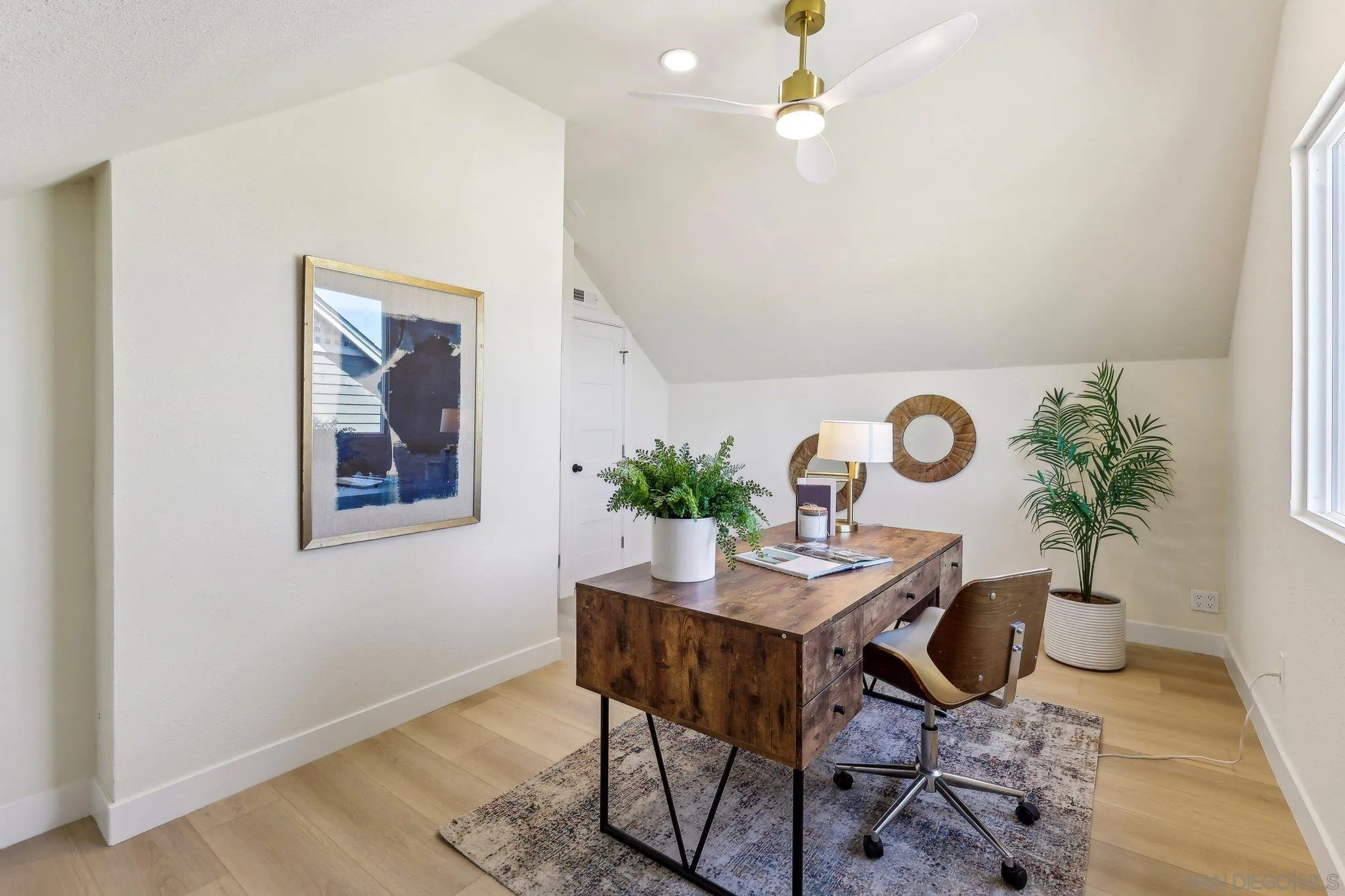 1440 Van Buren Ave