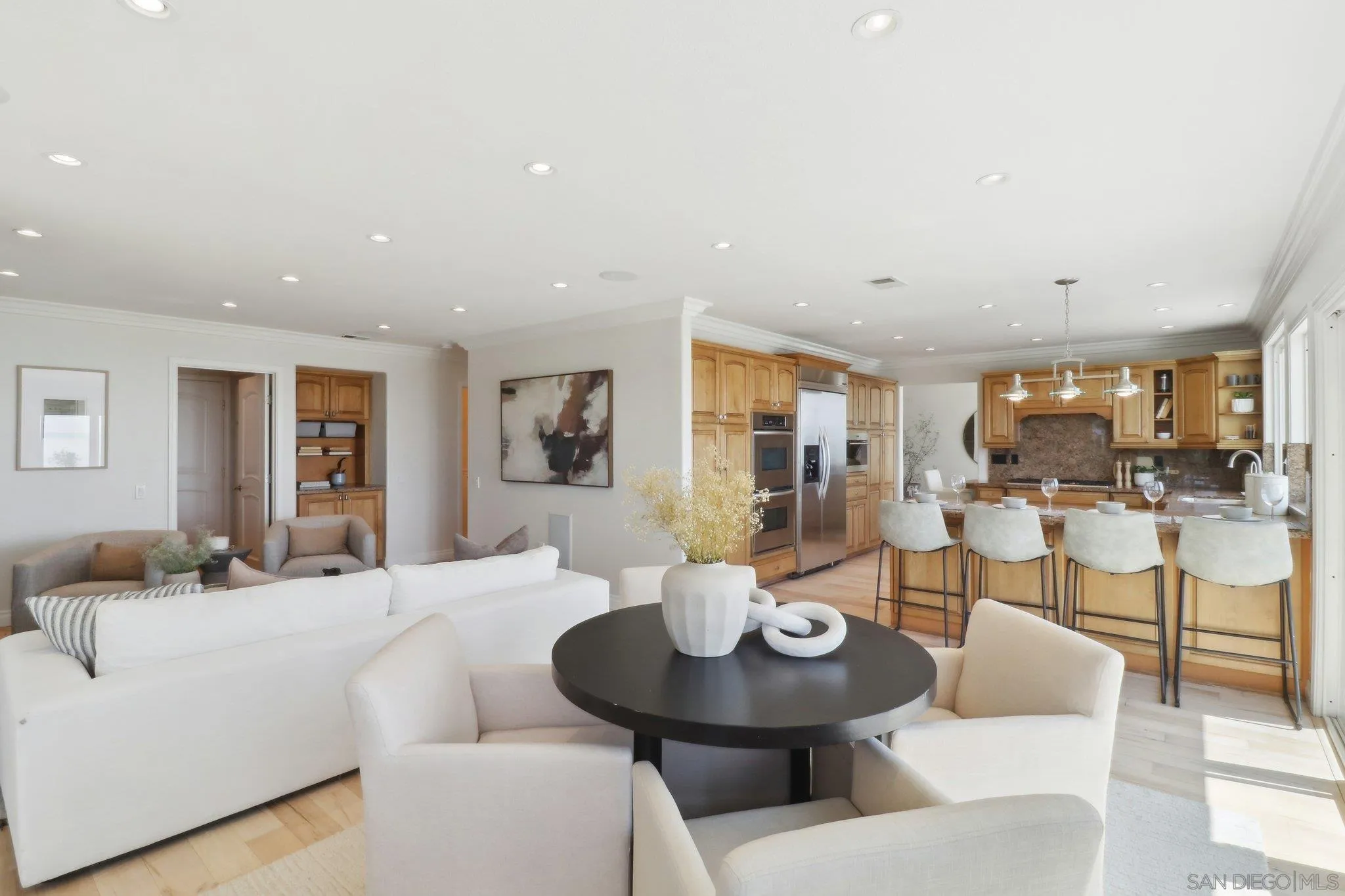 2142 Bulrush