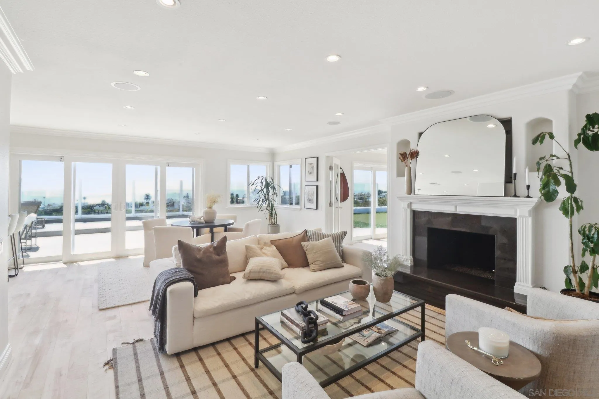 2142 Bulrush