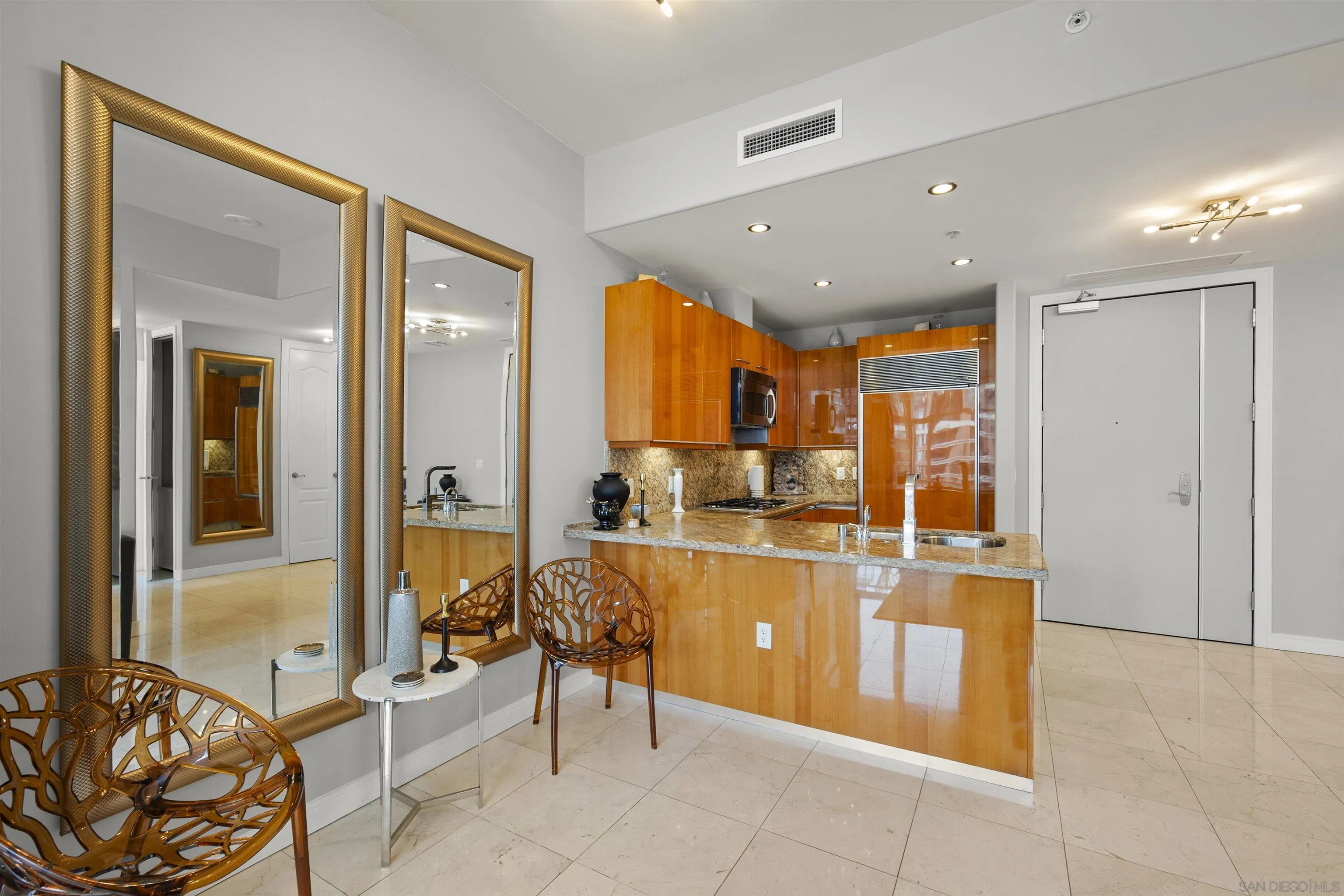 550 Front Street Unit 707