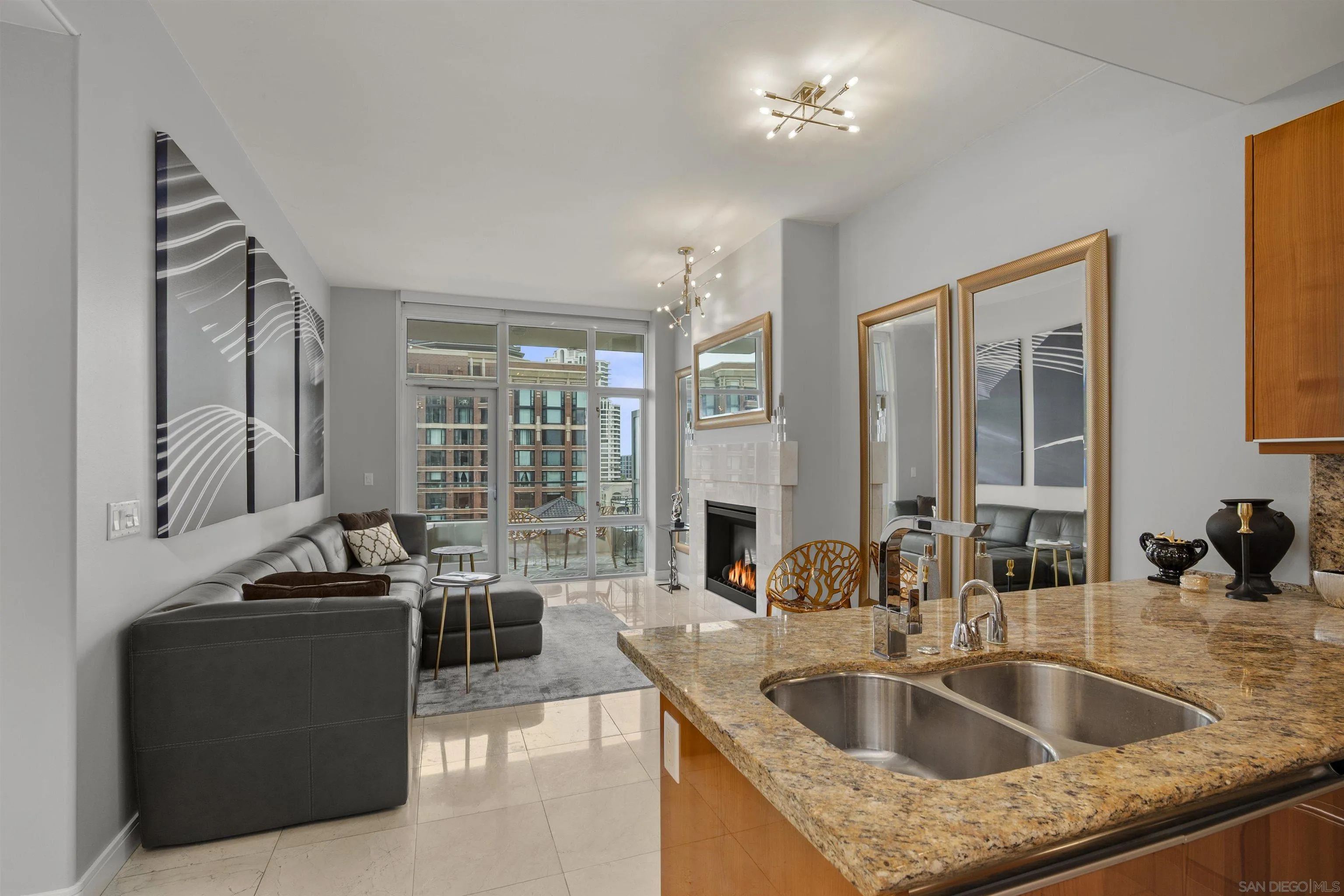 550 Front Street Unit 707