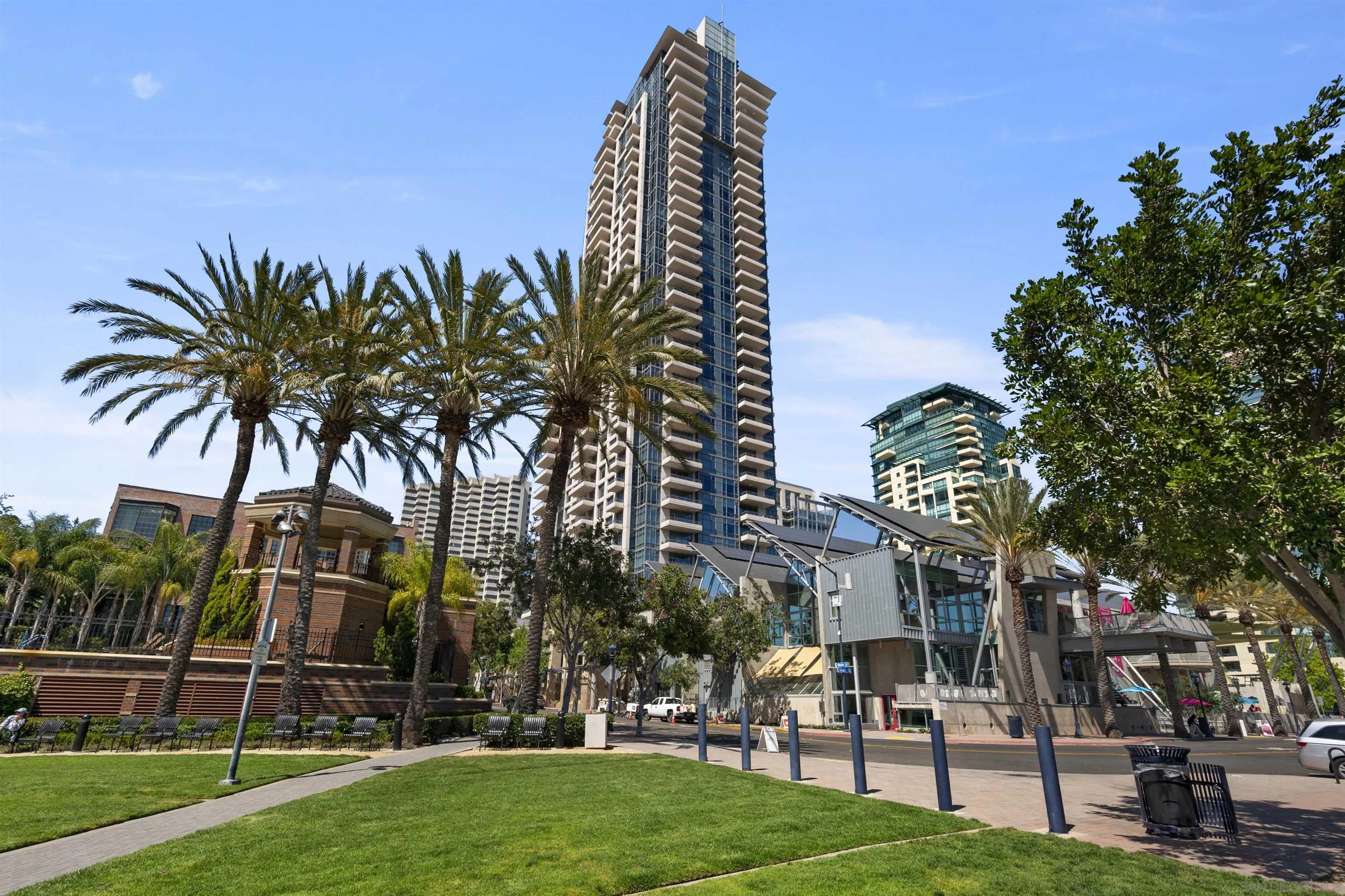 550 Front Street Unit 707
