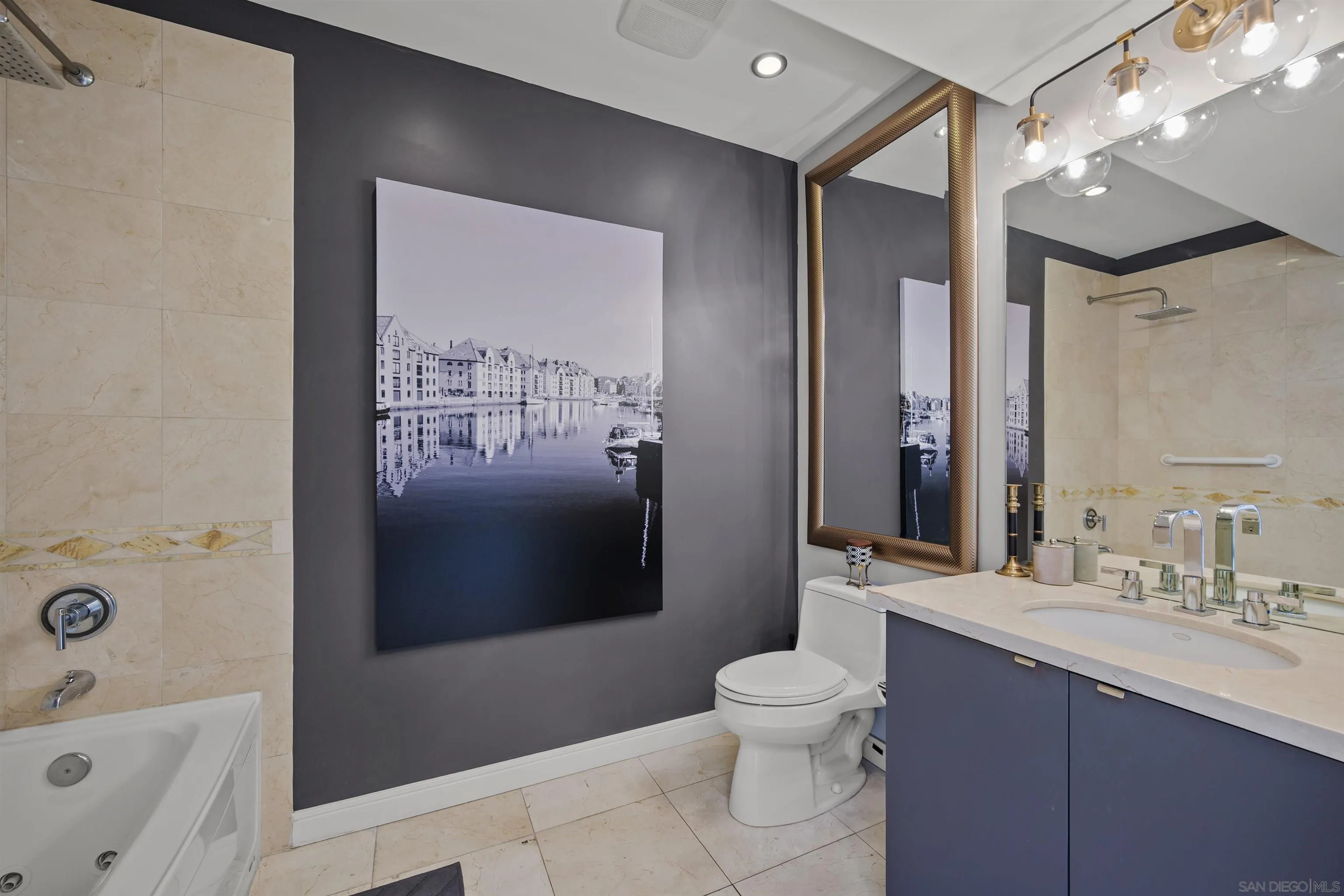 550 Front Street Unit 707