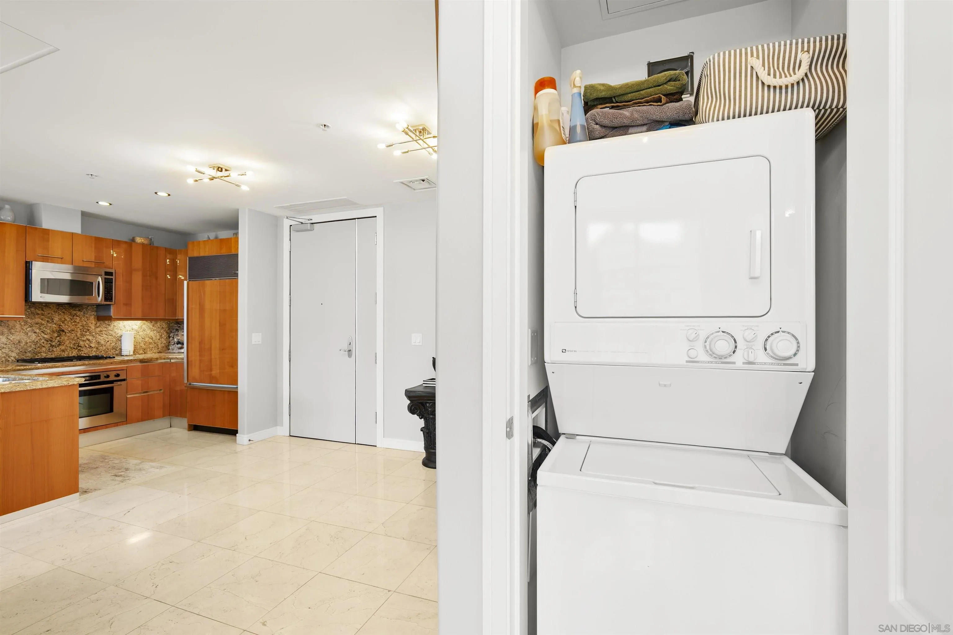 550 Front Street Unit 707