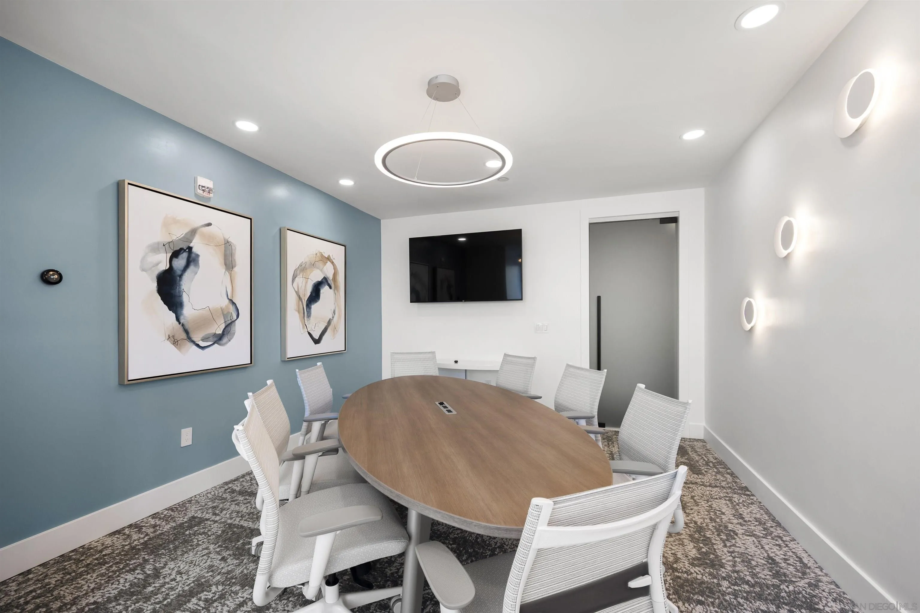 550 Front Street Unit 707