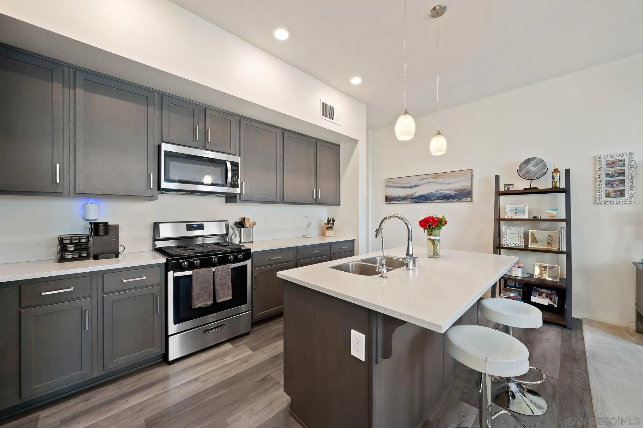 2054 Luzon Ln Unit 2