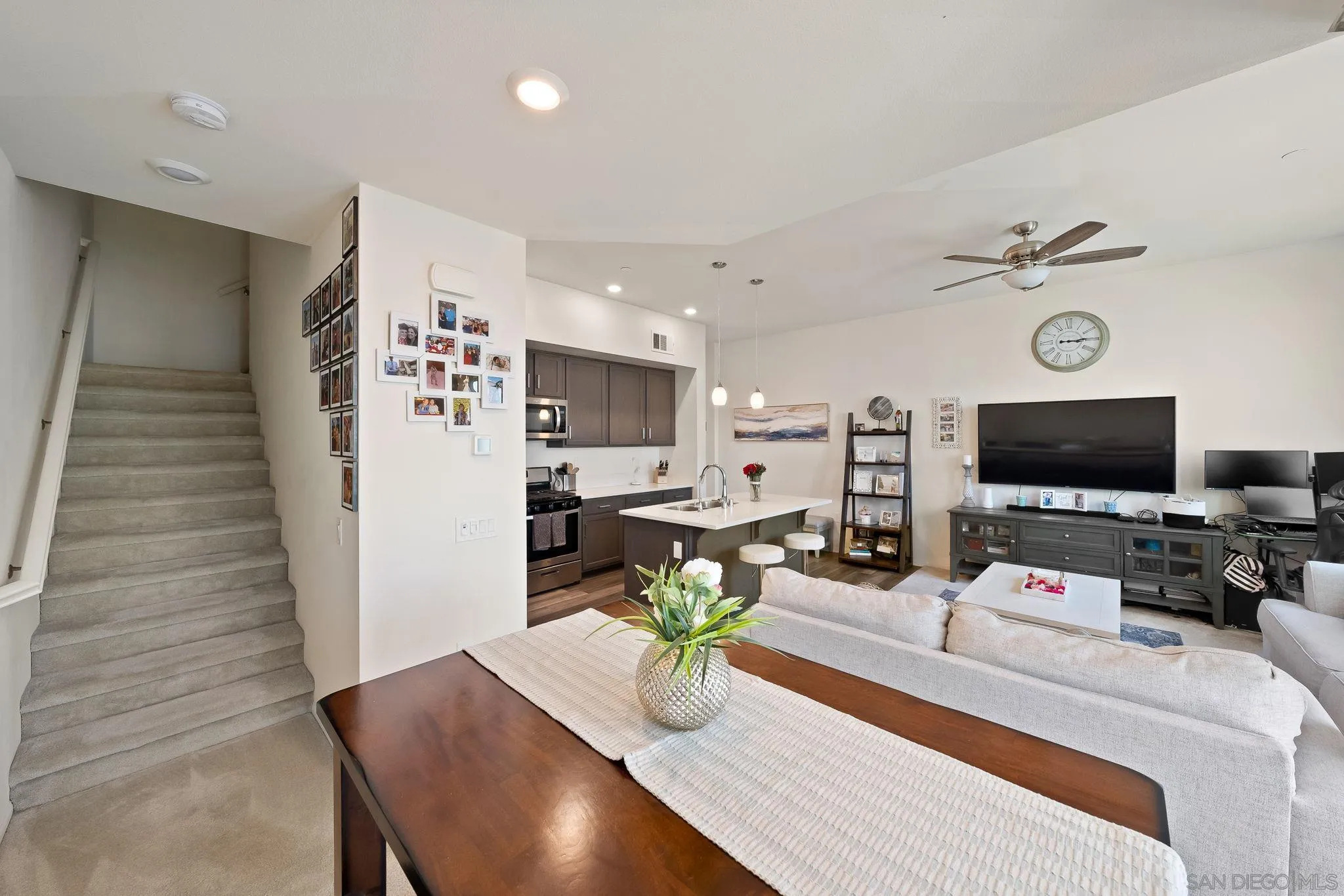 2054 Luzon Ln Unit 2