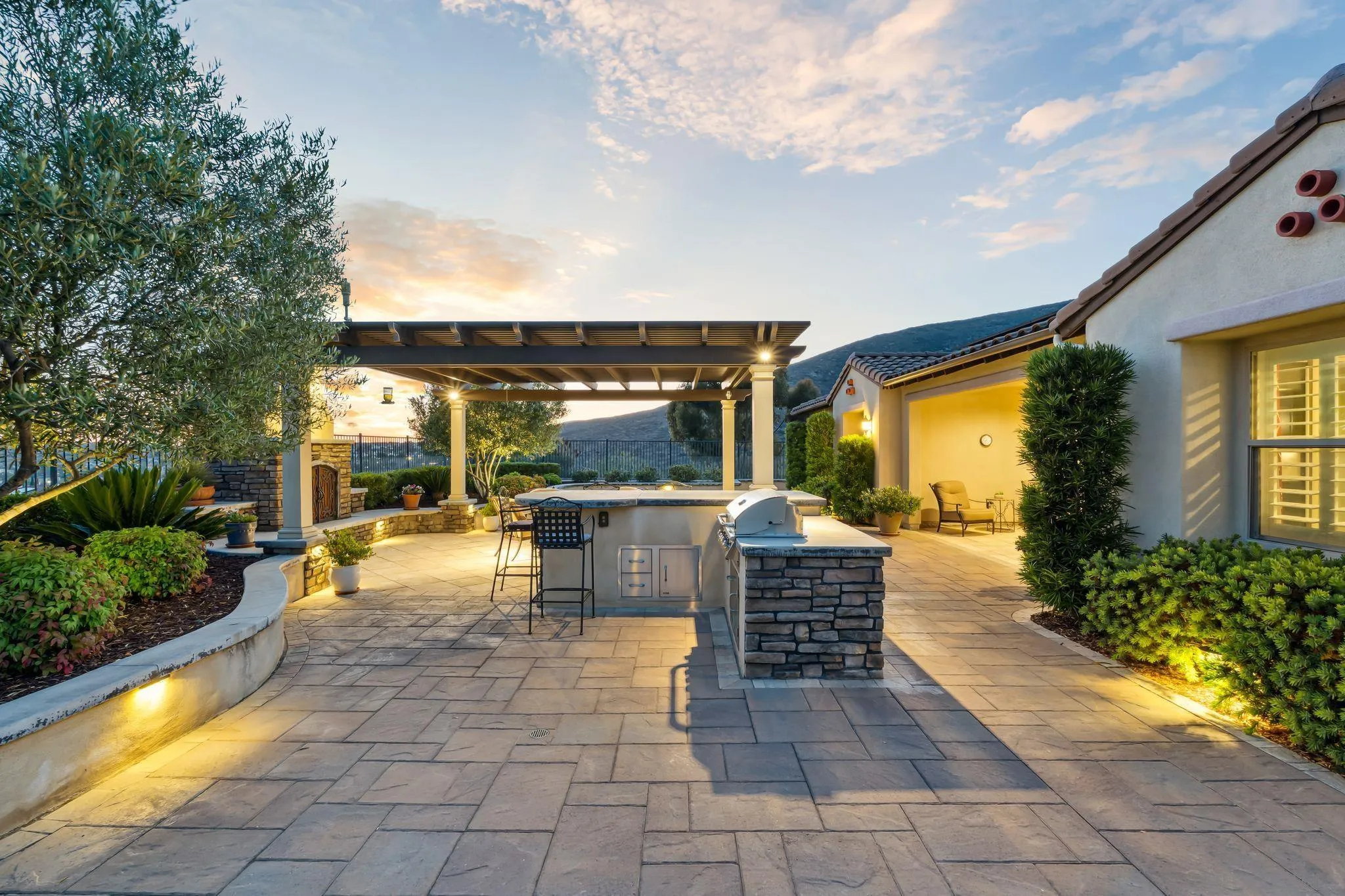 420 Agua Vista Dr