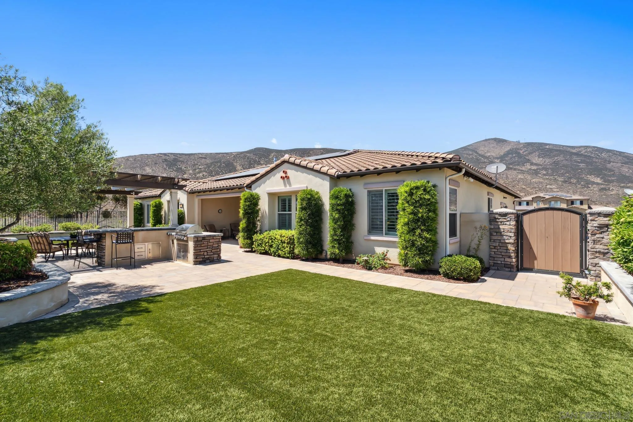 420 Agua Vista Dr
