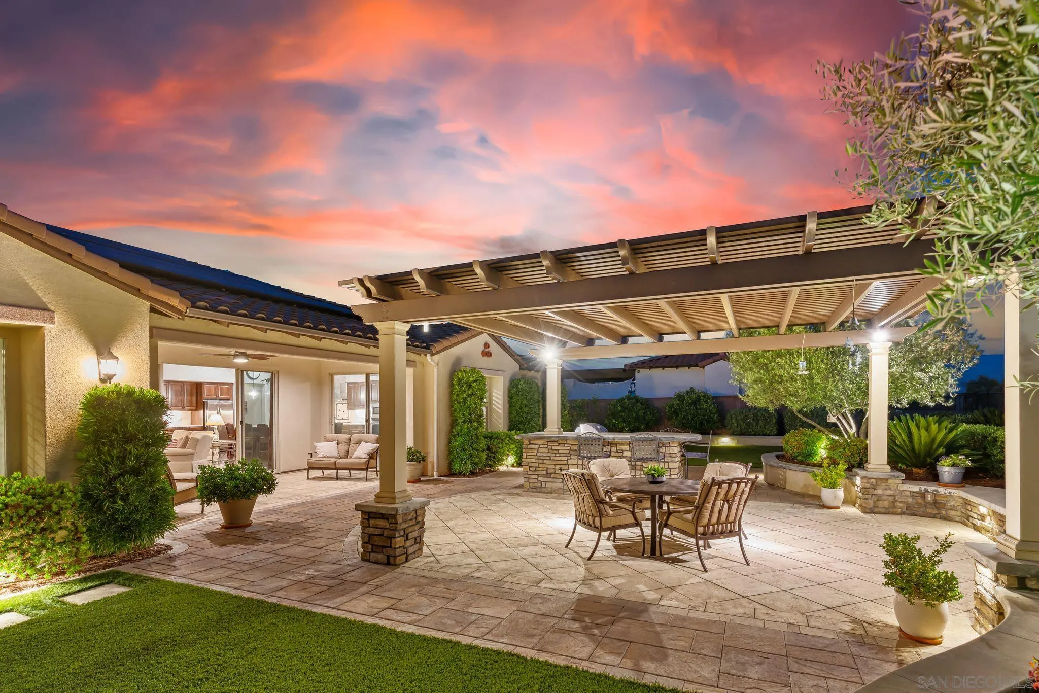 420 Agua Vista Dr