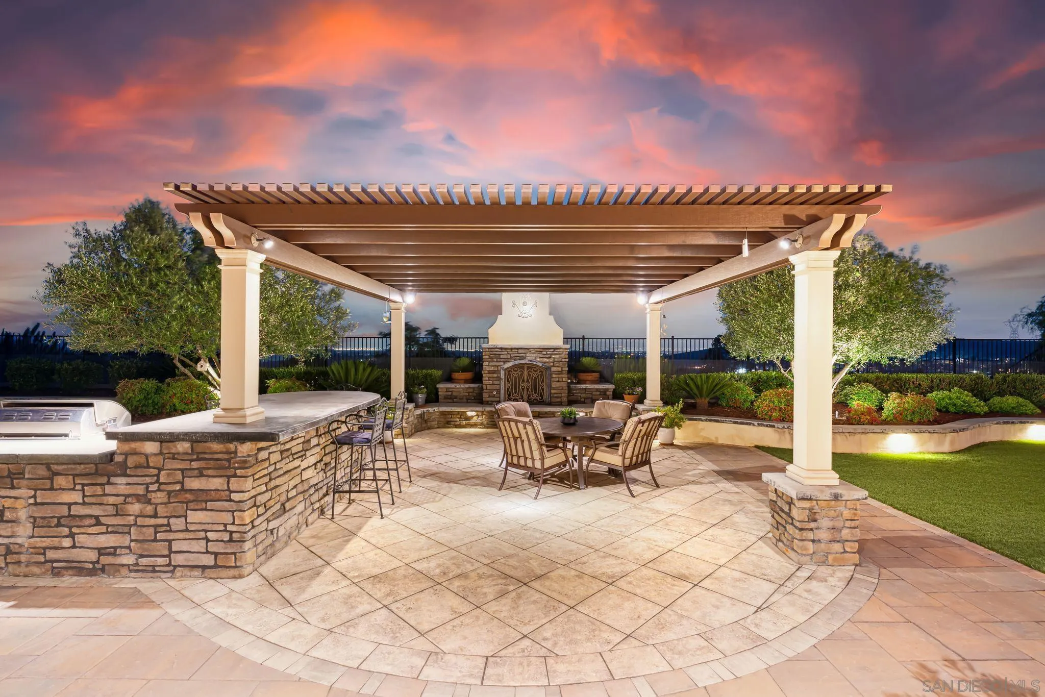 420 Agua Vista Dr